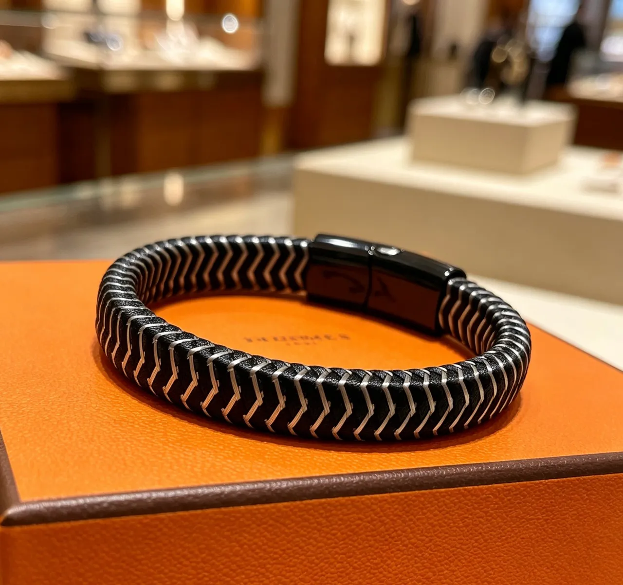 Hermès Black Silver Woven Leather Zigzag Stitching Bracelet