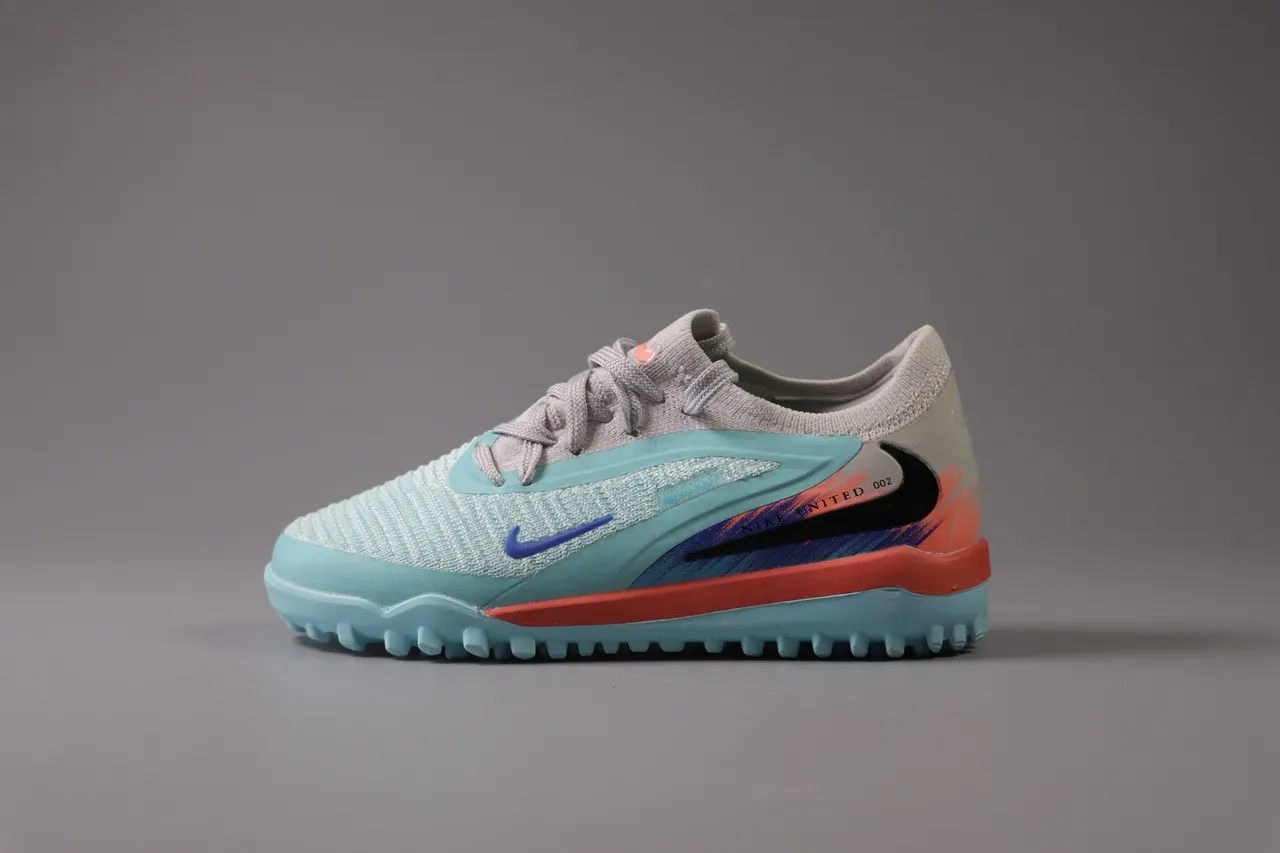 Nike Pink Green Low-Cut Synthetic Overlay Cage Artificial-Grass Soccer Shoes