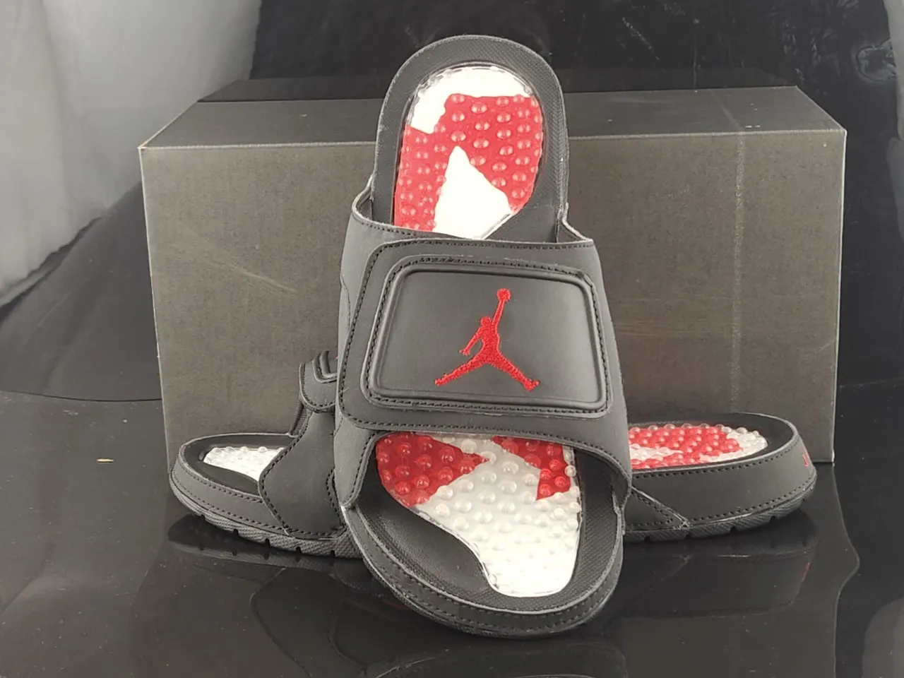 Air Jordan Black Red Synthetic Upper Single-Strap Closure Slippers