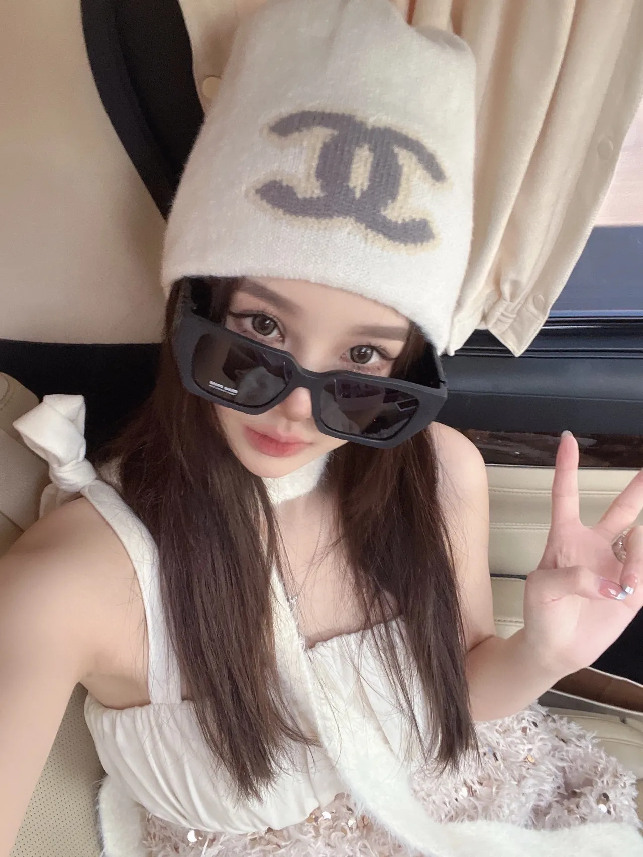 Chanel CC Logo Knitted White Beanie