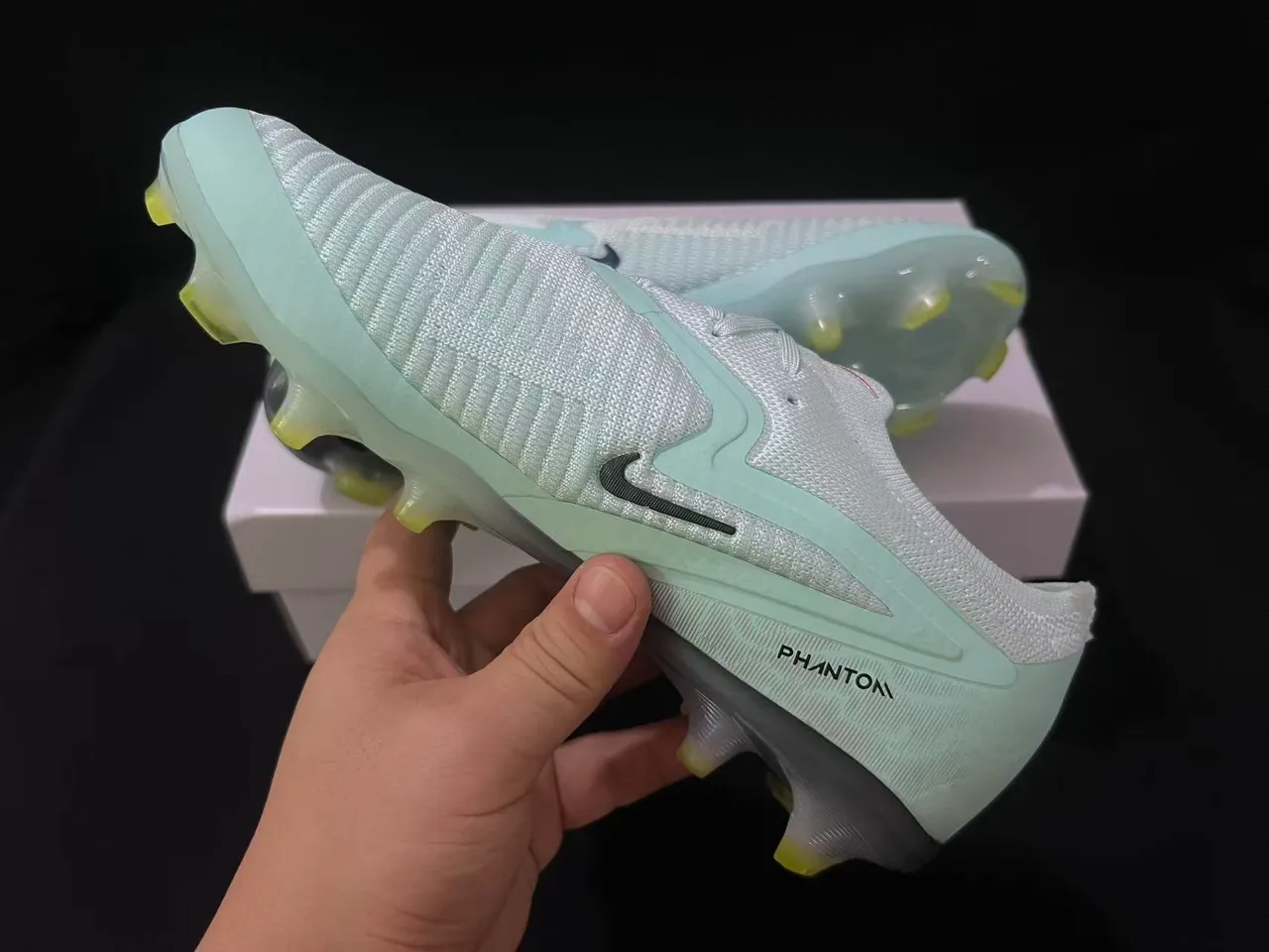 Nike Phantom GT Blue Yellow Knit Upper Translucent Sole Firm-Ground Soccer Shoes