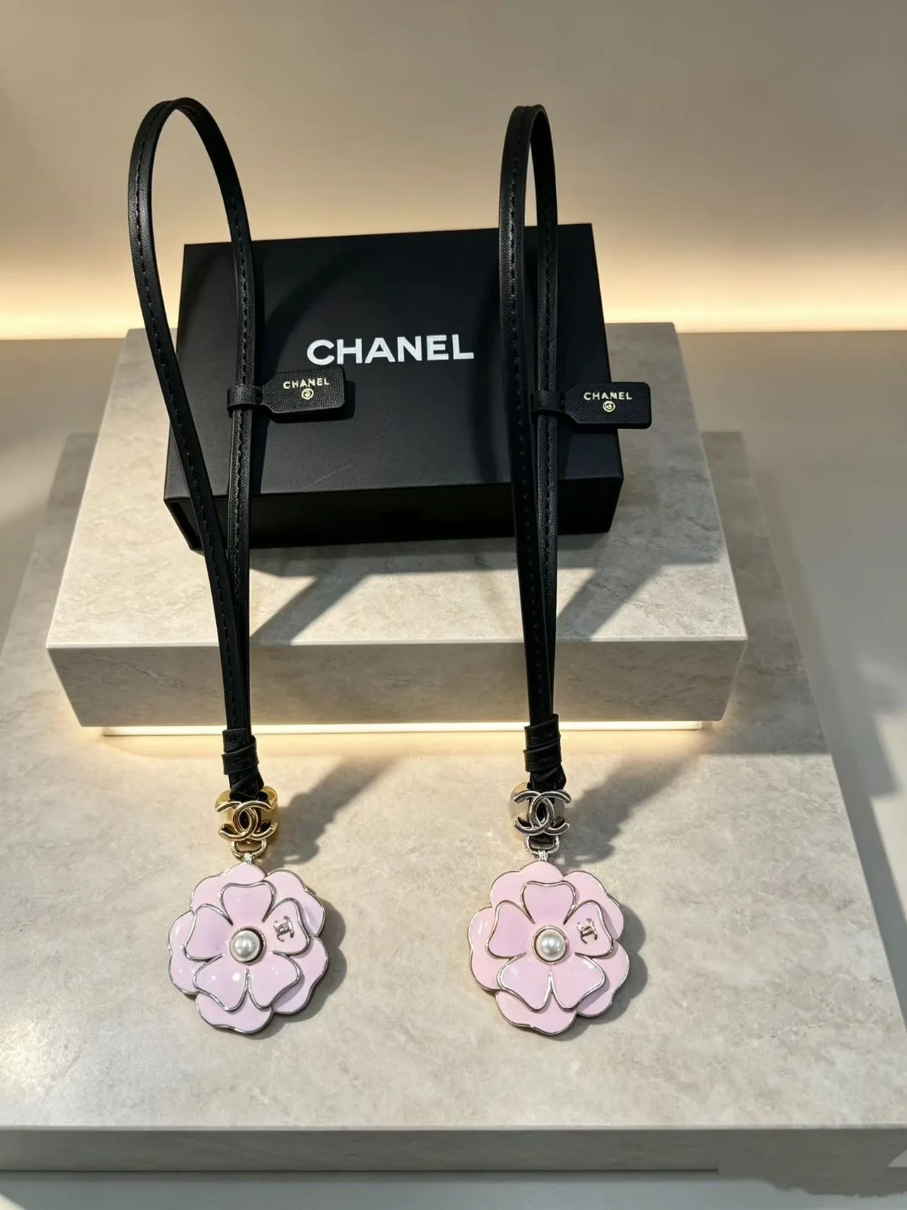 Chanel Camellia Charm Black Multicolor Enamel Pendant Pearl Center Handbag