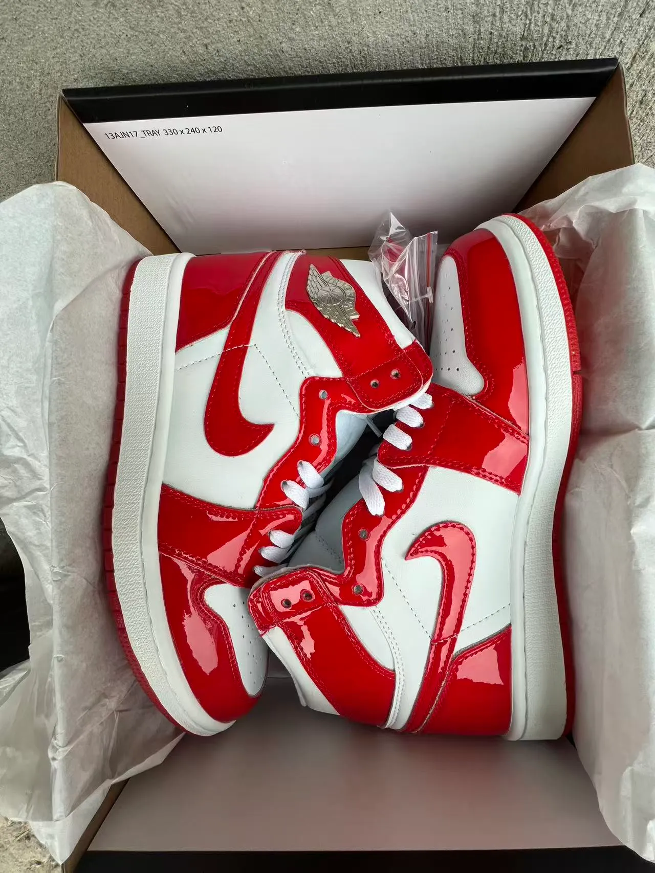 Air Jordan 1 Glossy Red and White High-Top Basketball Shoes