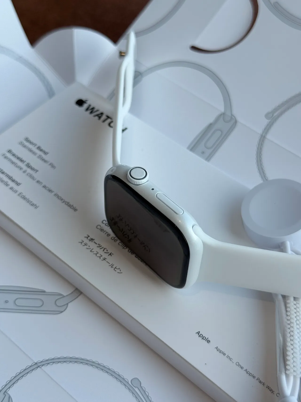 Apple White Black Square-Faced Silicone Band Sports Watch