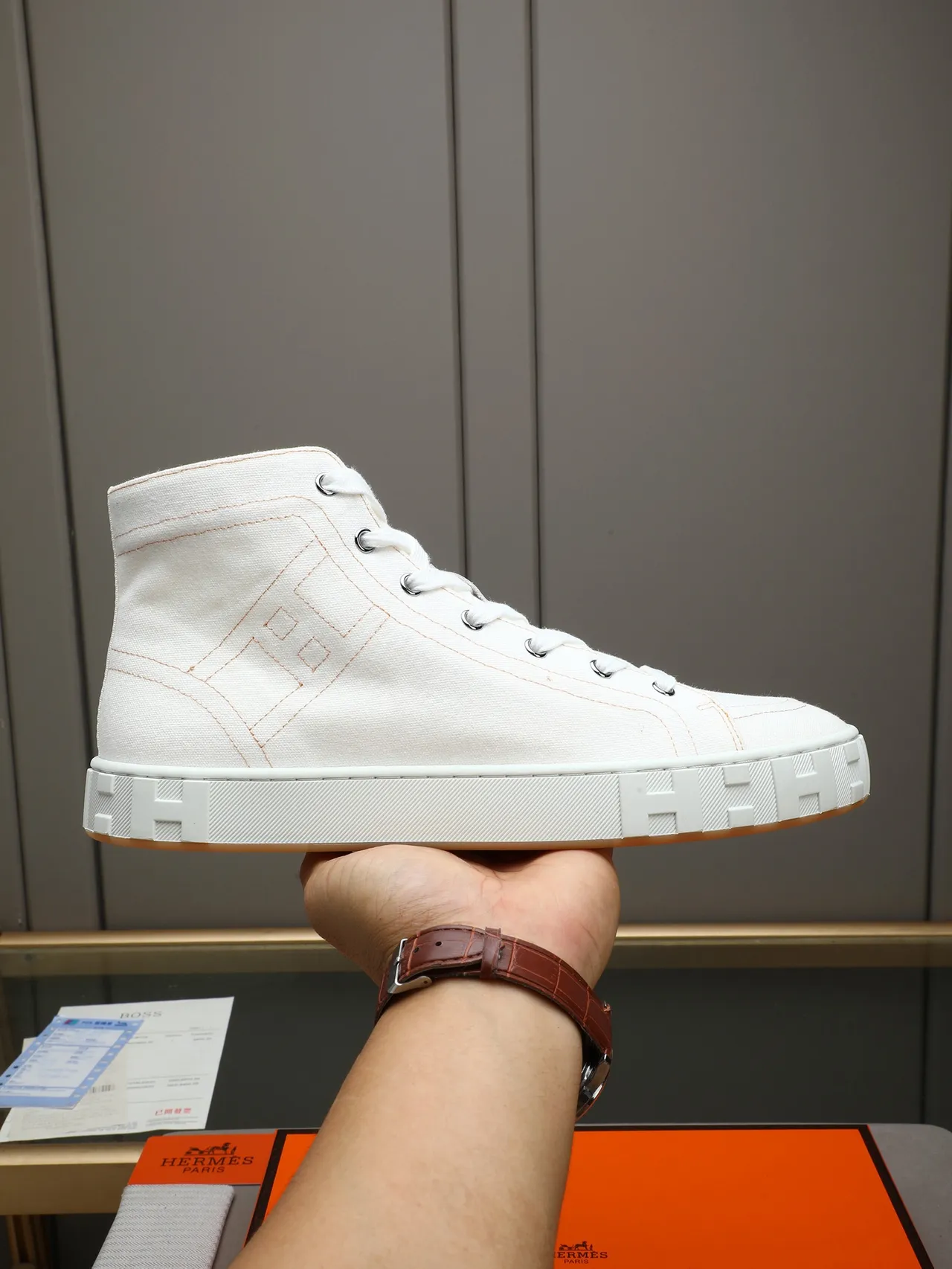 Hermès White Brown High-Top Canvas Upper Sneakers
