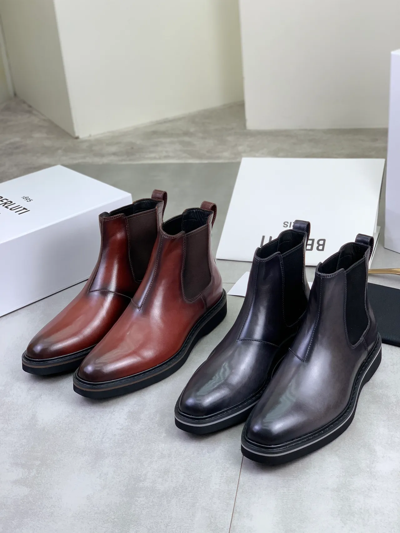 Berluti Brown Black Polished Leather Elastic Side Gussets Chelsea Boots