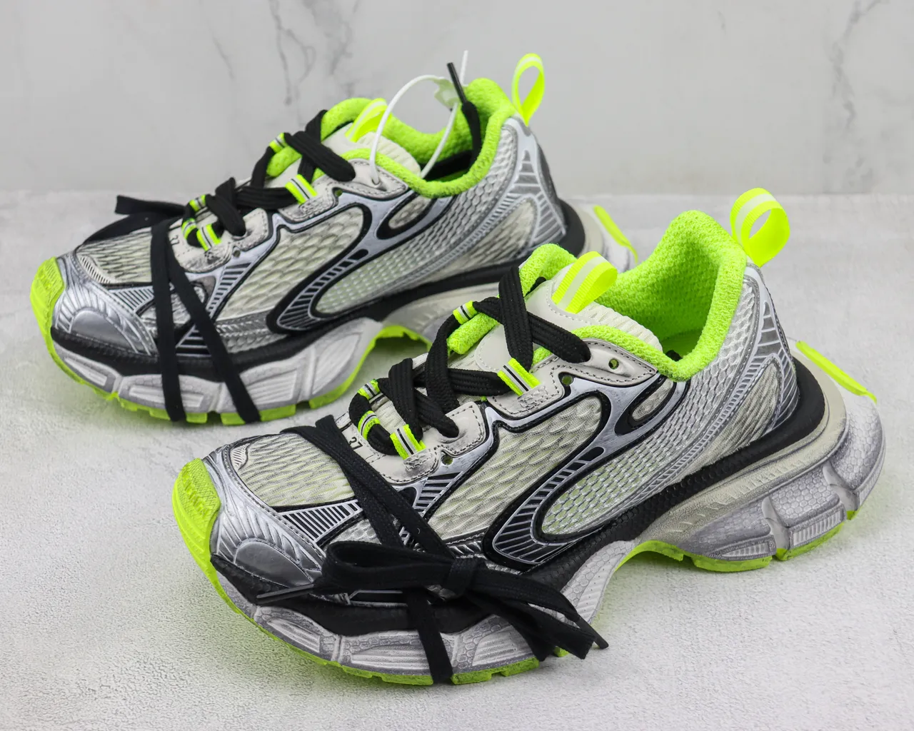 New Balance Gray Green Sculpted Midsole Mesh And Synthetic Overlay Construction Chunky Sneakers