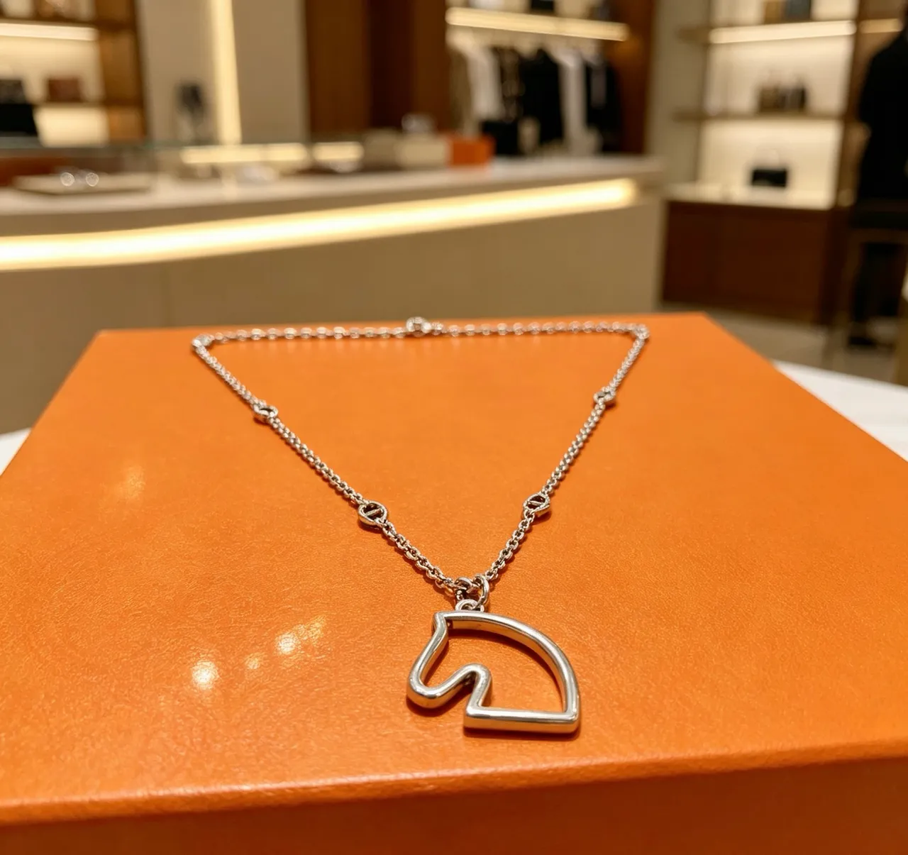 Hermès Cheval de Hermès Outline Horse Head Silver Necklace