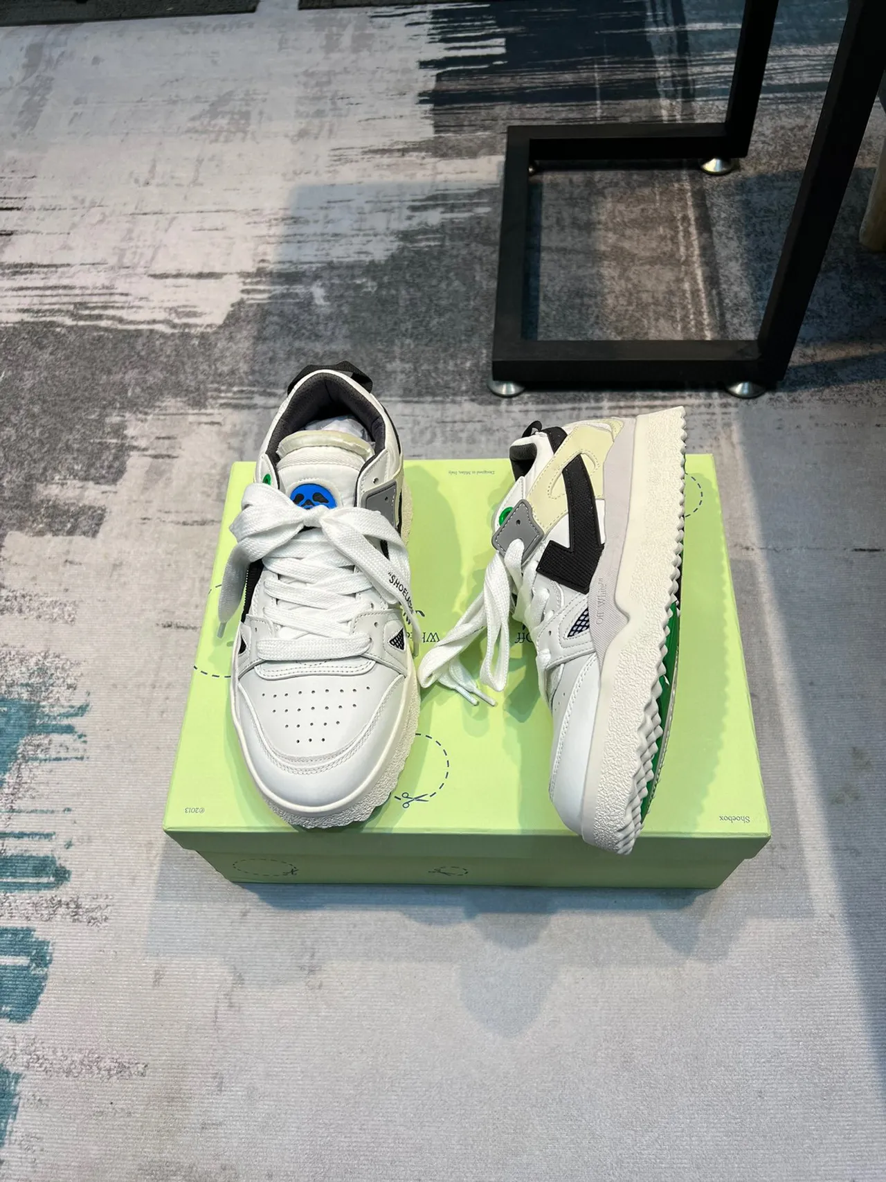Off-White Black Low-Top Perforated Toe Lifestyle Sneakers