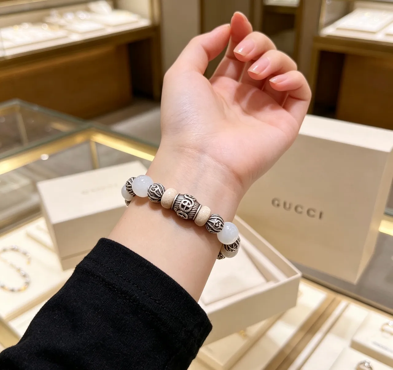 Gucci Beige Silver Beaded Ornate Metalwork Bracelet