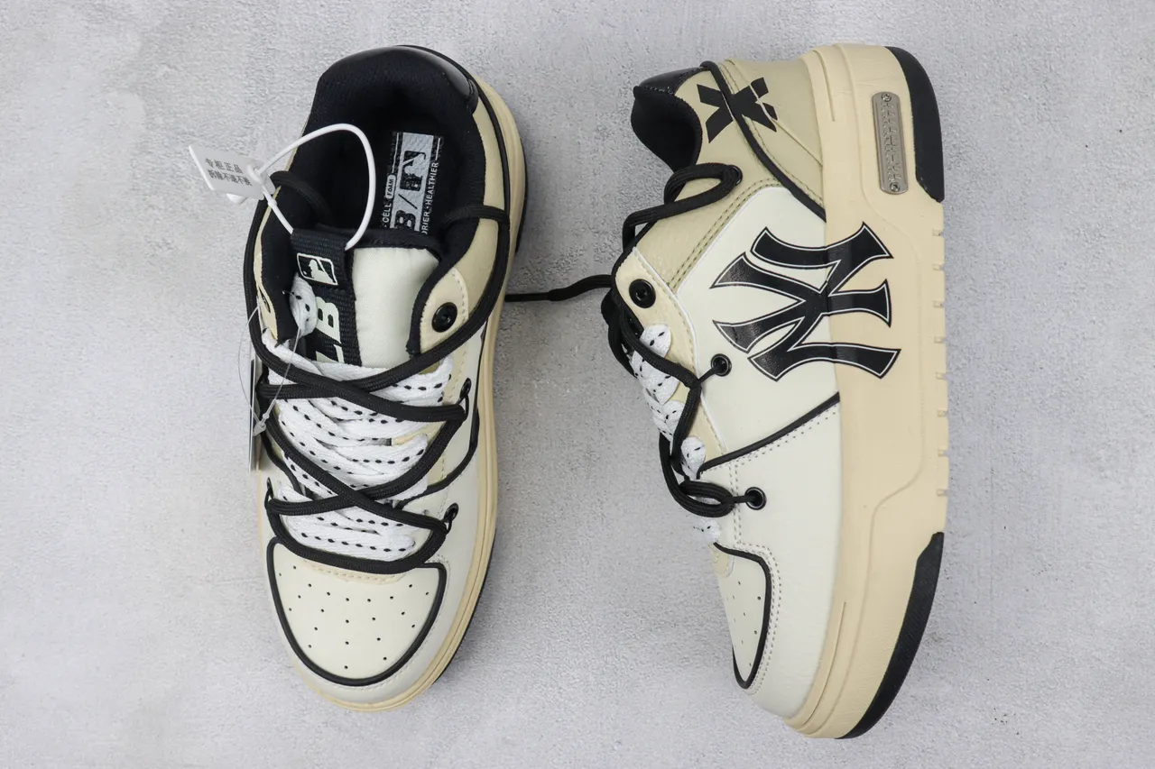 Mitchell & Ness NY Yankees Platform Sneaker Cream and Black Lifestyle Sneakers