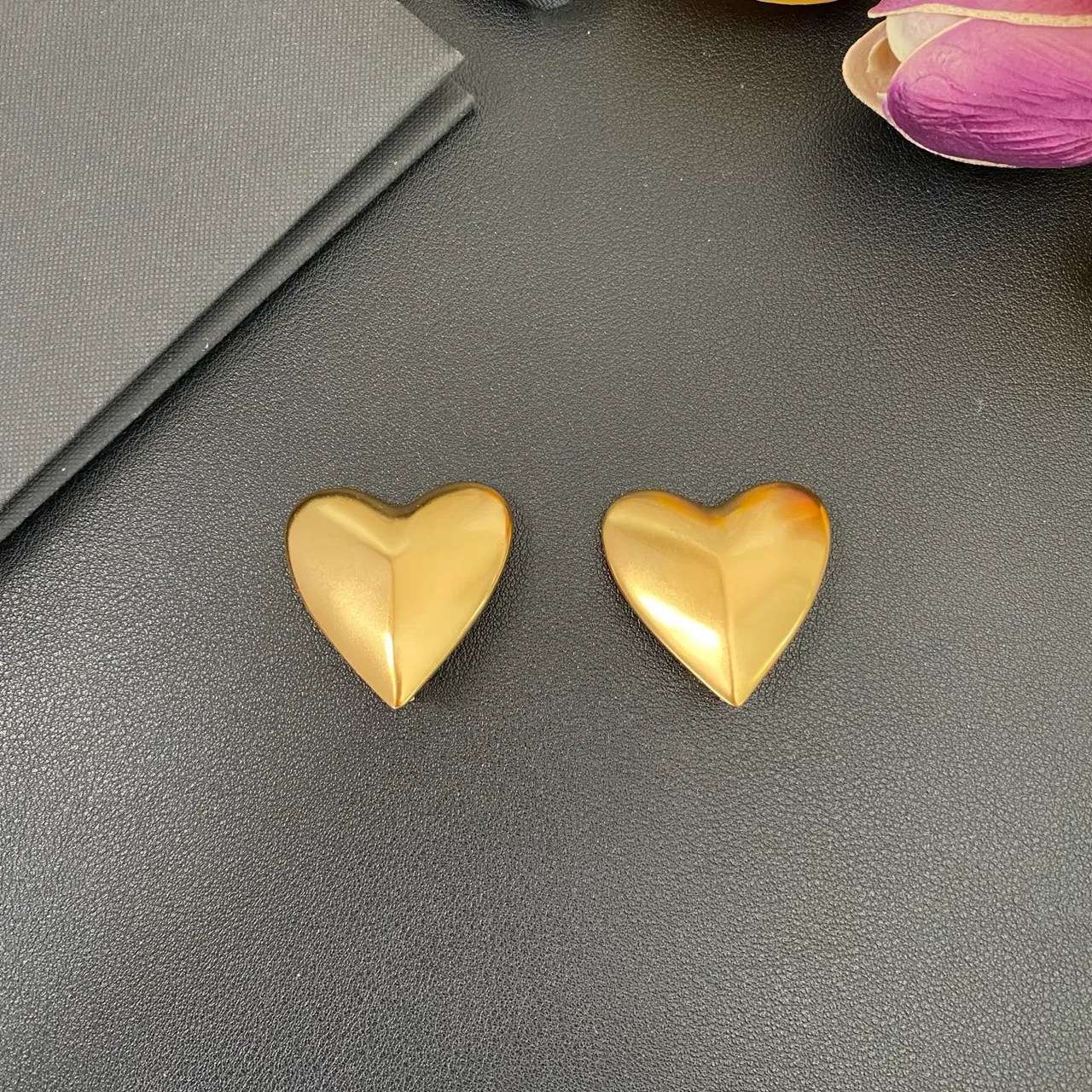 Saint Laurent Gold Sculpted Heart Metallic Earrings