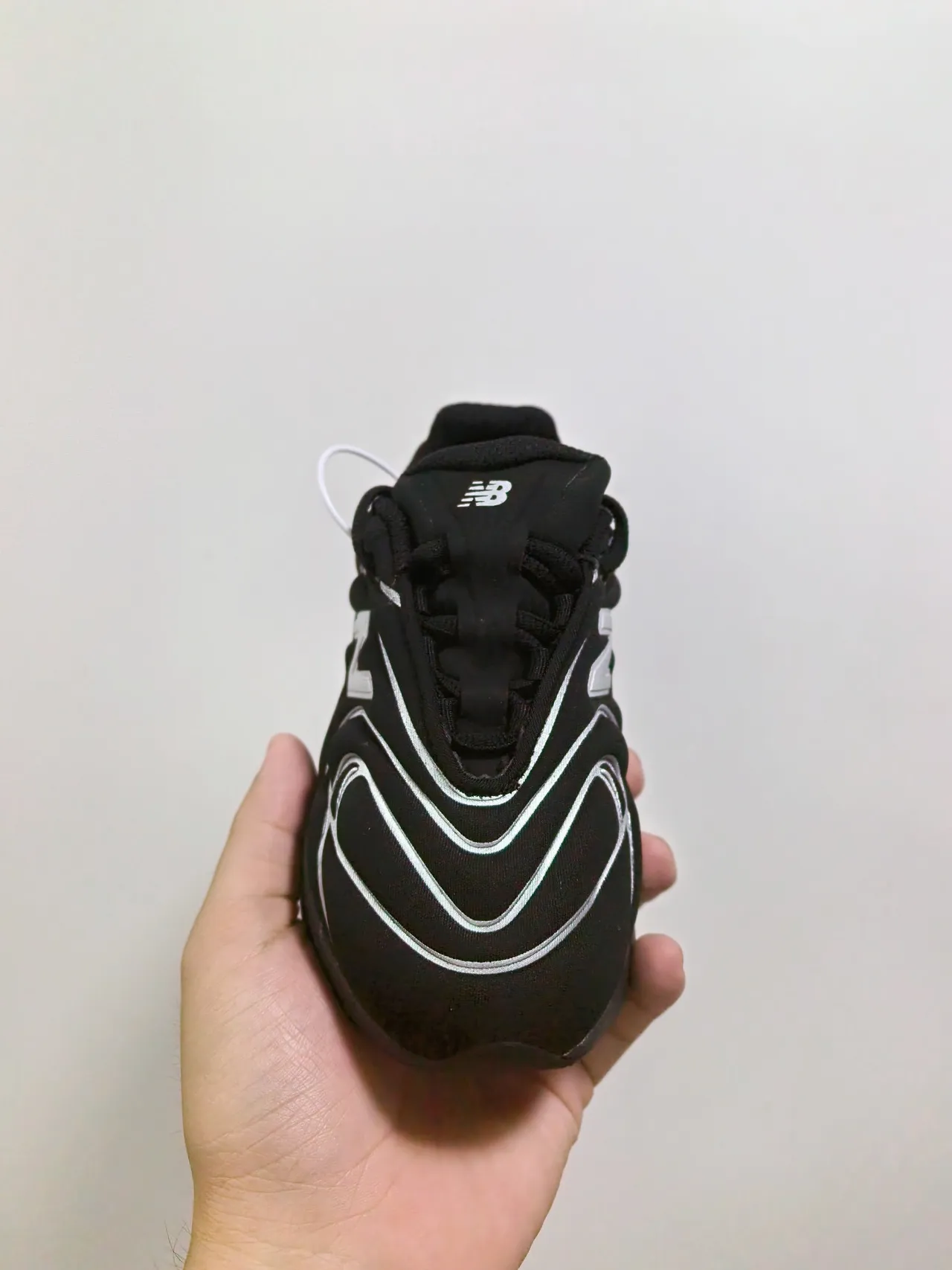New Balance Beige Pink Mesh Upper Thick Air-Pod Midsole Chunky Sneakers