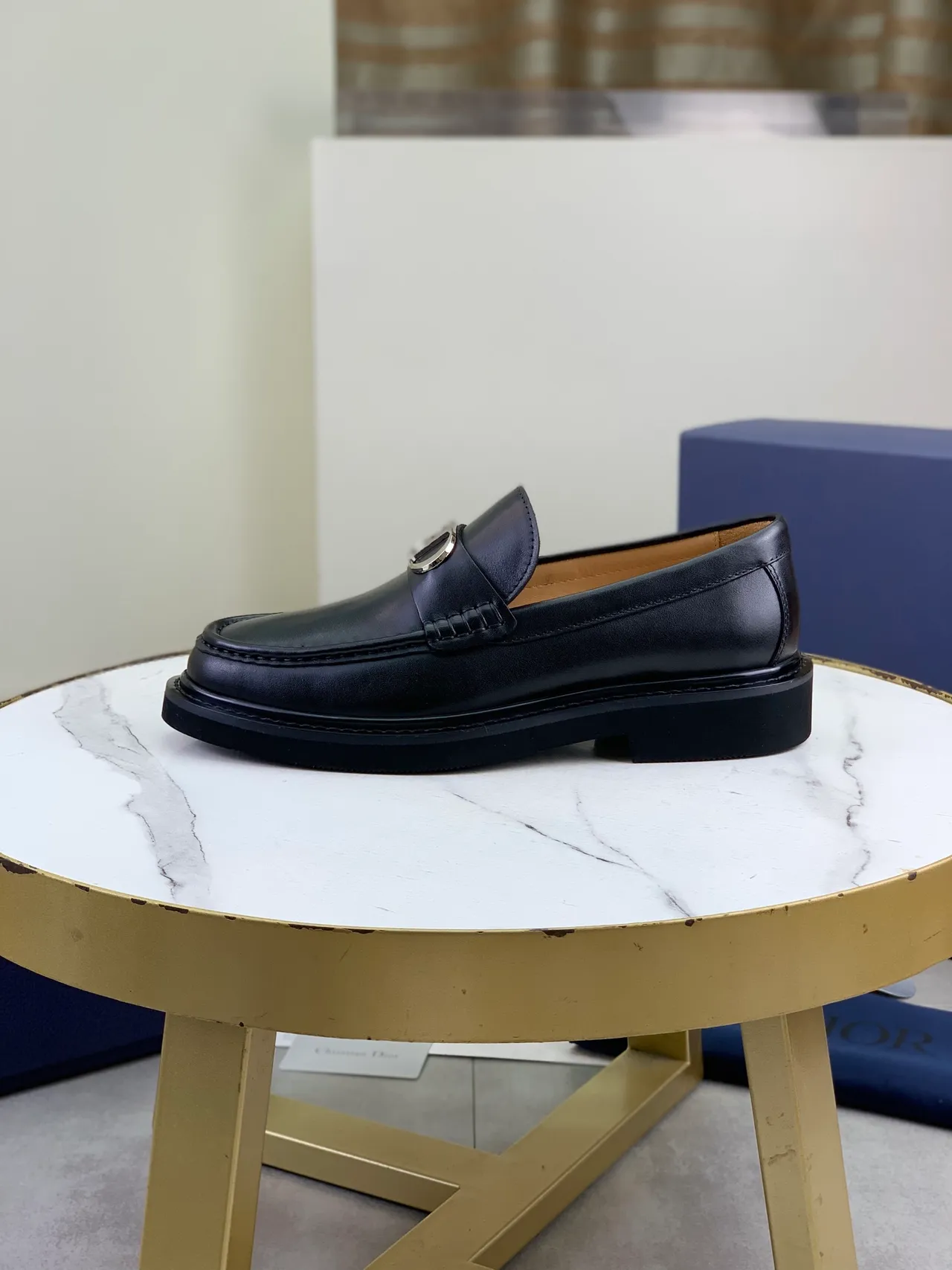 Dior Black Silver Leather D-Shaped Metal Buckle Loafer