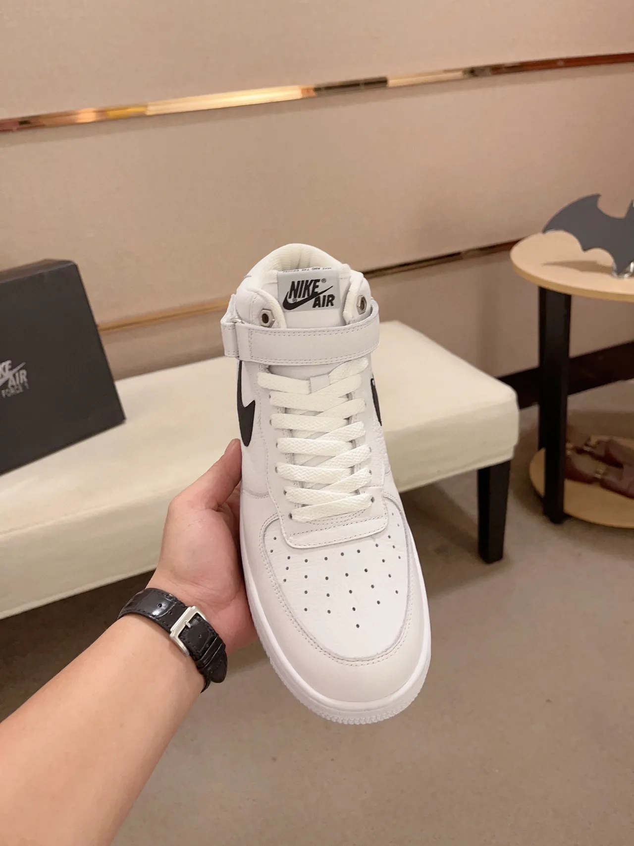 Nike White Black High-Top Leather Upper Lifestyle Sneakers