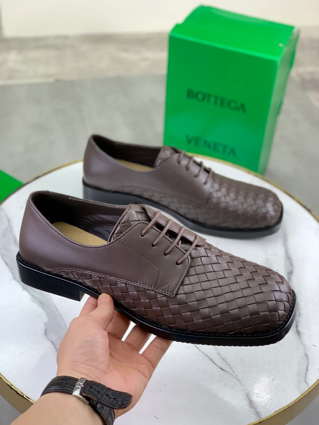 Bottega Veneta Brown Intrecciato Woven Cap-Toe Oxford Shoes