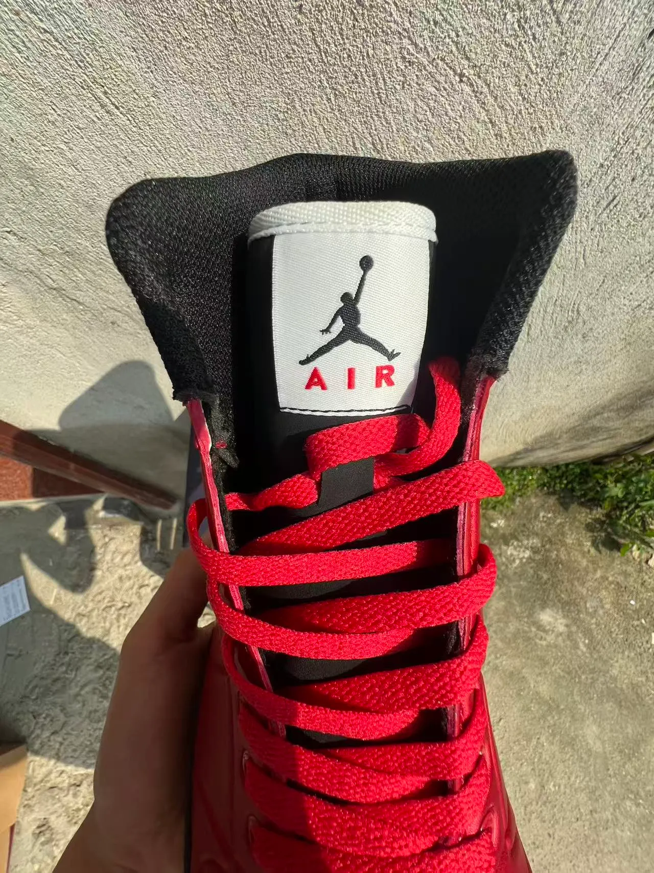 Air Jordan 1 High Red and Black Basketball Shoes