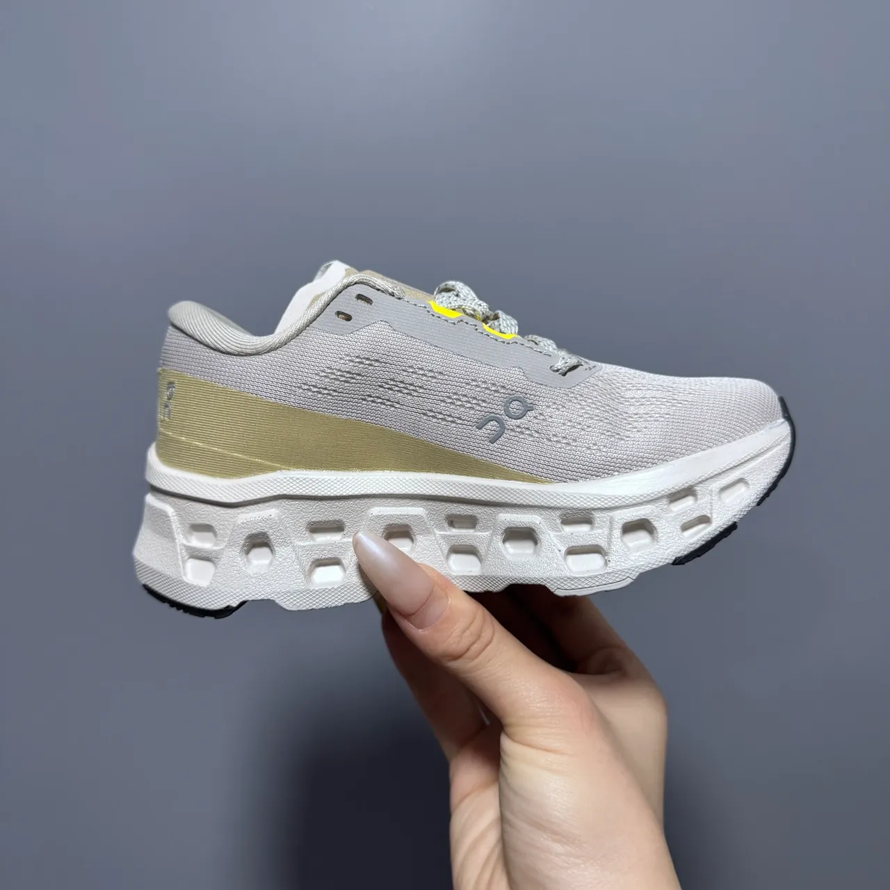 On Blue Purple Engineered Mesh Upper Segmented CloudTec Midsole Running Shoes