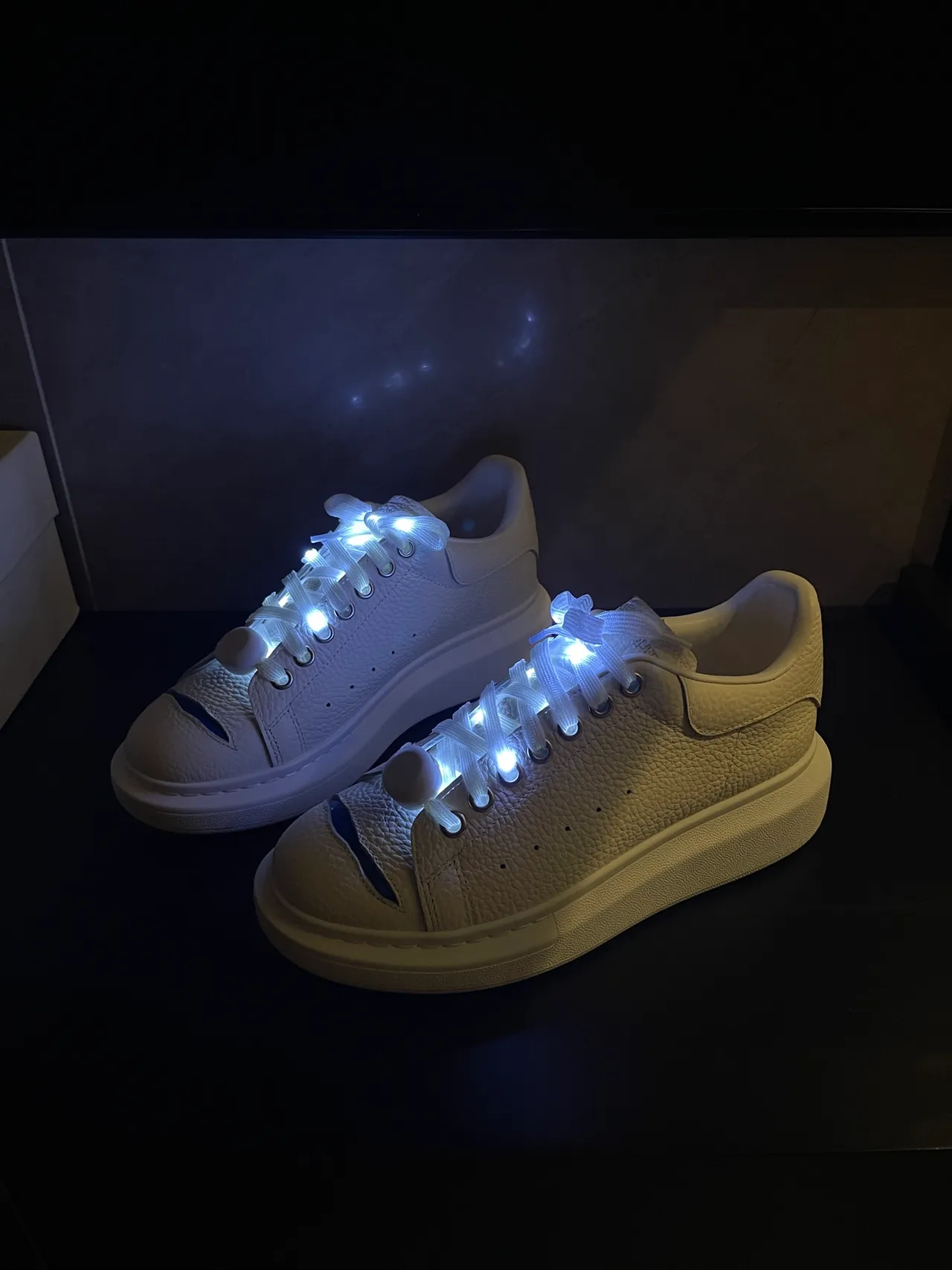 Alexander McQueen Oversized Sneaker White Blue Pebbled Leather Platform Sole Lifestyle Sneakers