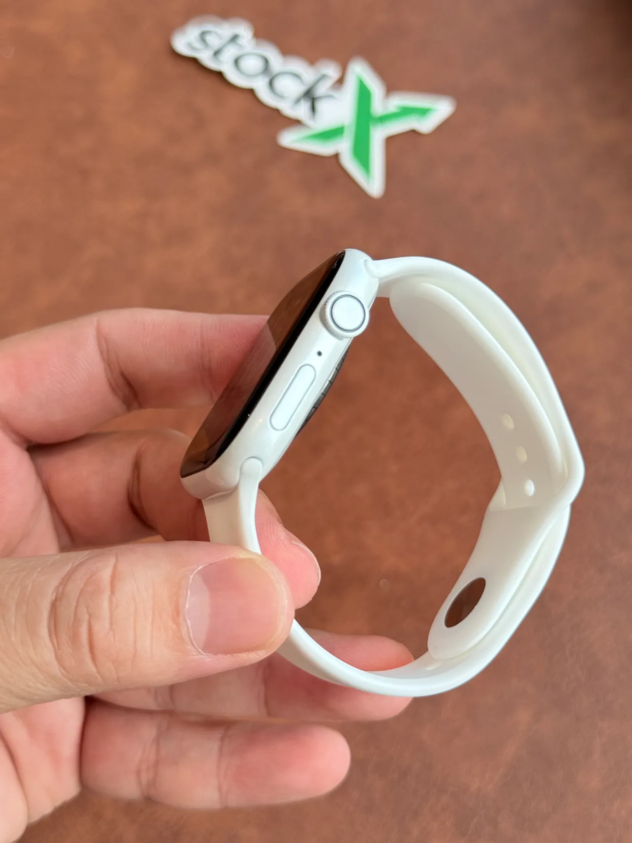 Apple White Black Square-Faced Silicone Band Sports Watch
