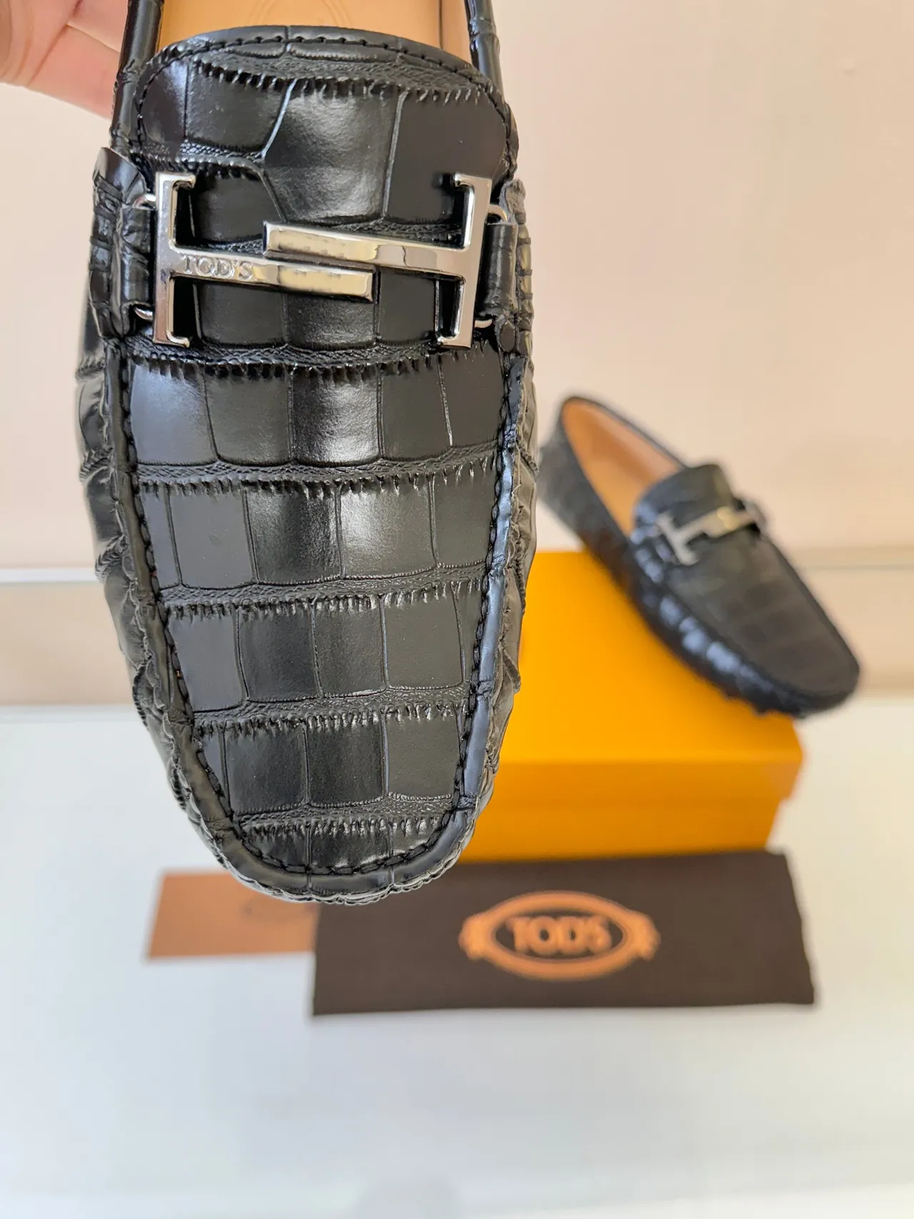 Tod's Gommino Loafer Black Croc-Embossed Leather Loafers