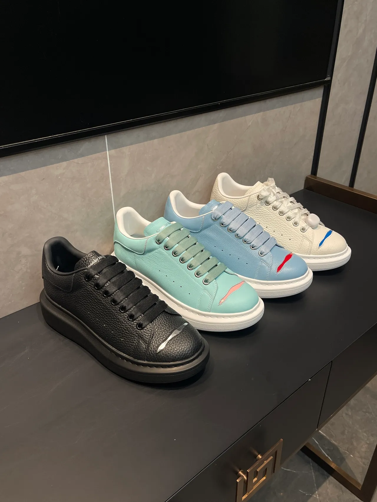 Alexander McQueen Oversized Sneaker White Blue Pebbled Leather Platform Sole Lifestyle Sneakers