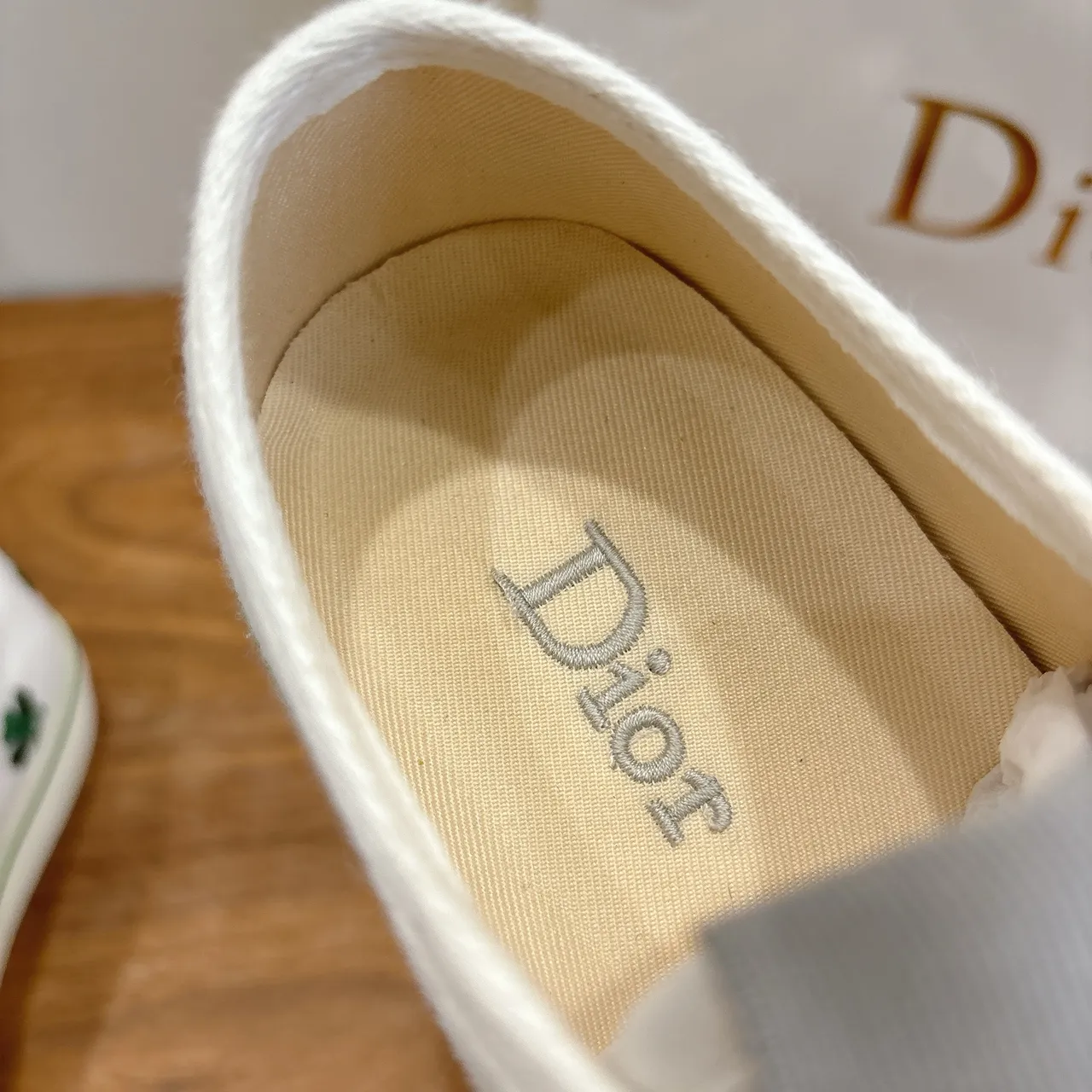 Dior White Green Embroidered Clovers Canvas Shoes