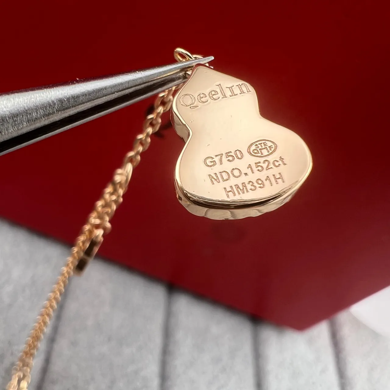 Gold Red Chain Double-Gourd Pendant Necklace
