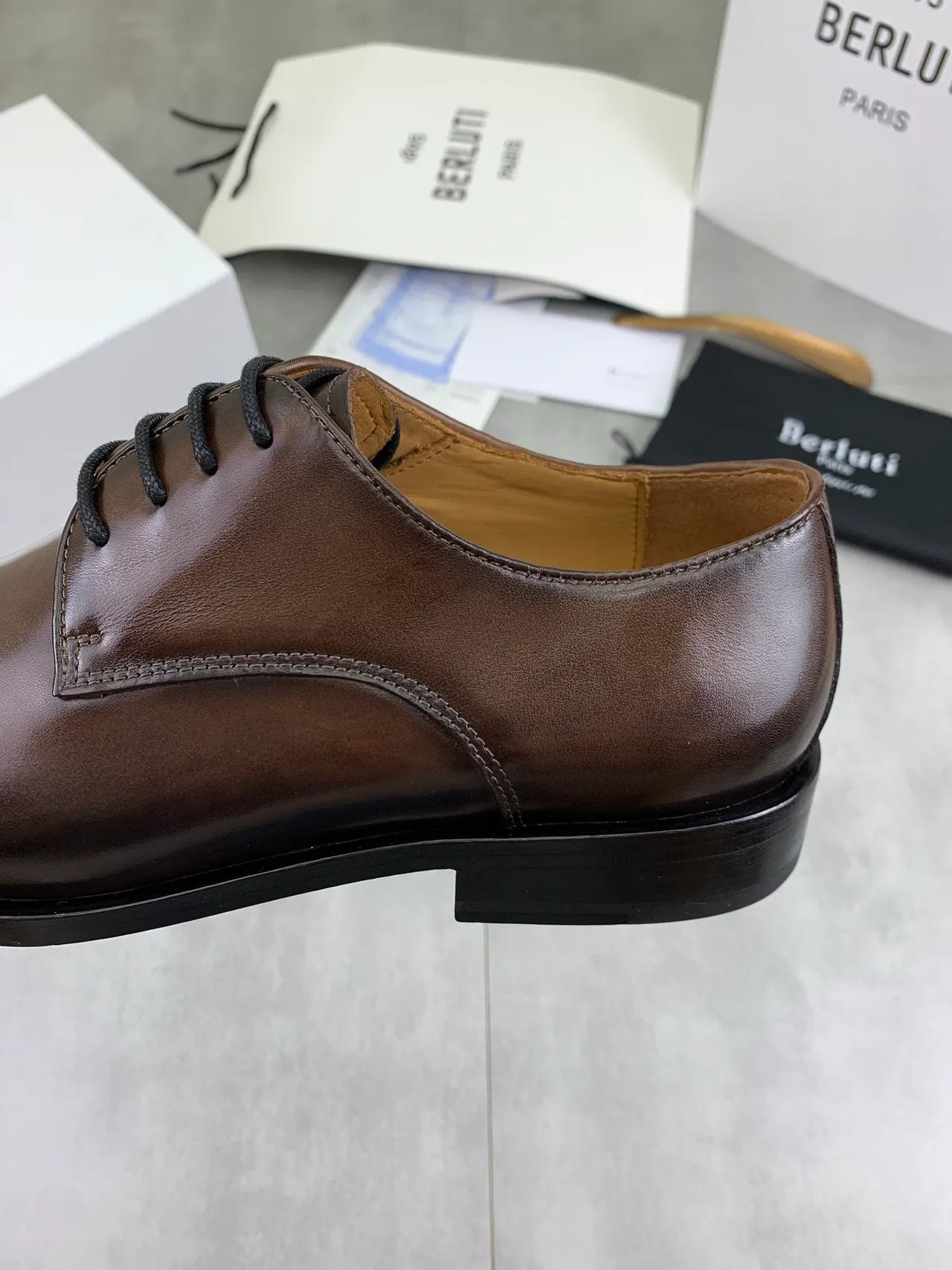 BERLUTI Brown Black Polished Leather Cap Toe Oxford Shoes