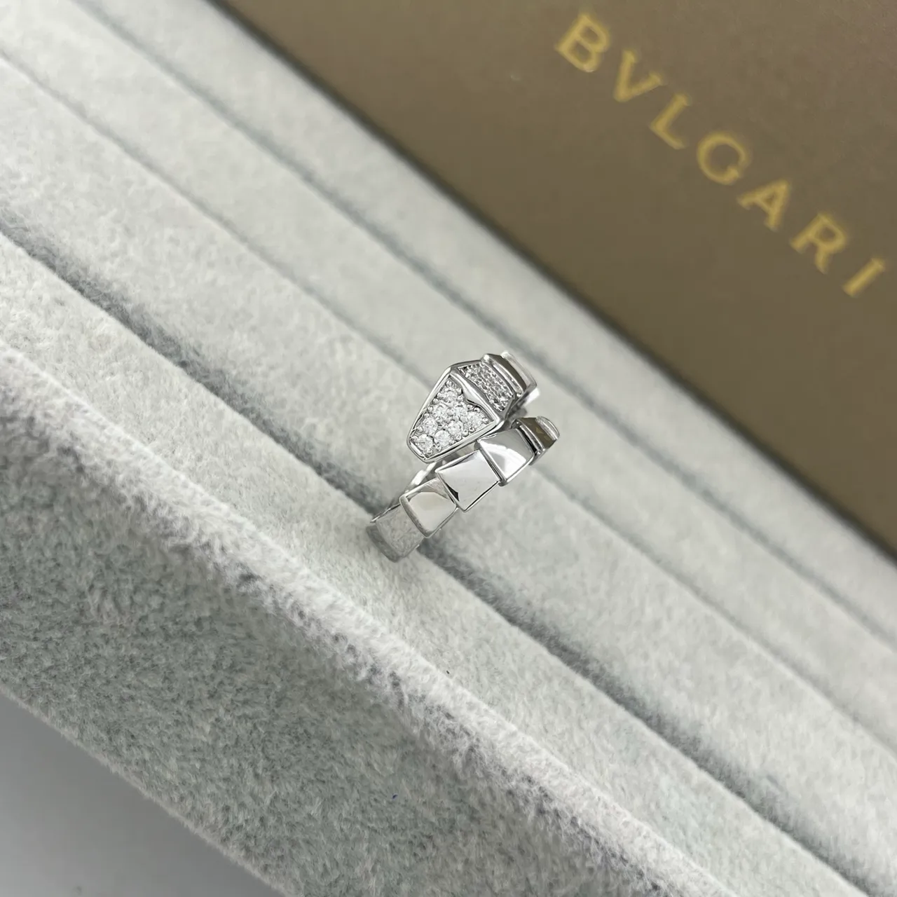 Bvlgari Serpenti Viper Pavé Diamond Hinged Hoop Rings