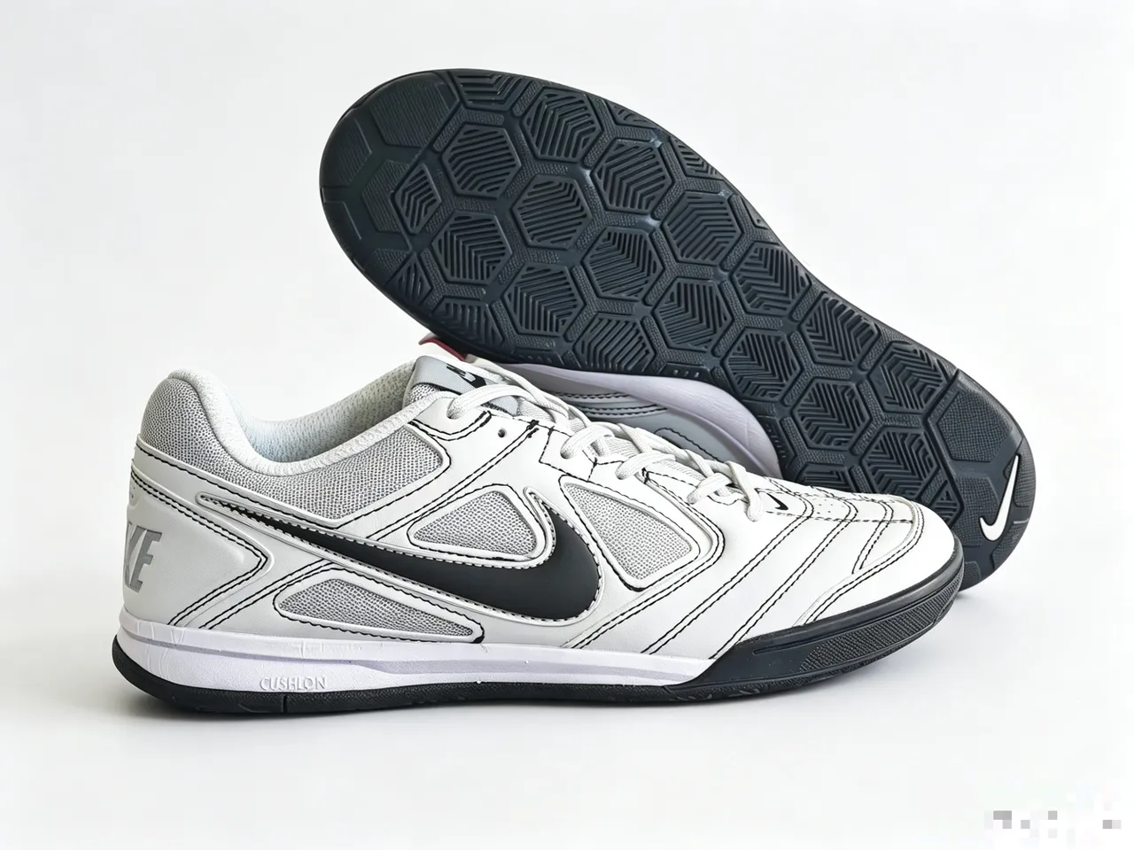 Nike White Black Low-Top Synthetic-Mesh Upper Indoor Soccer Shoes