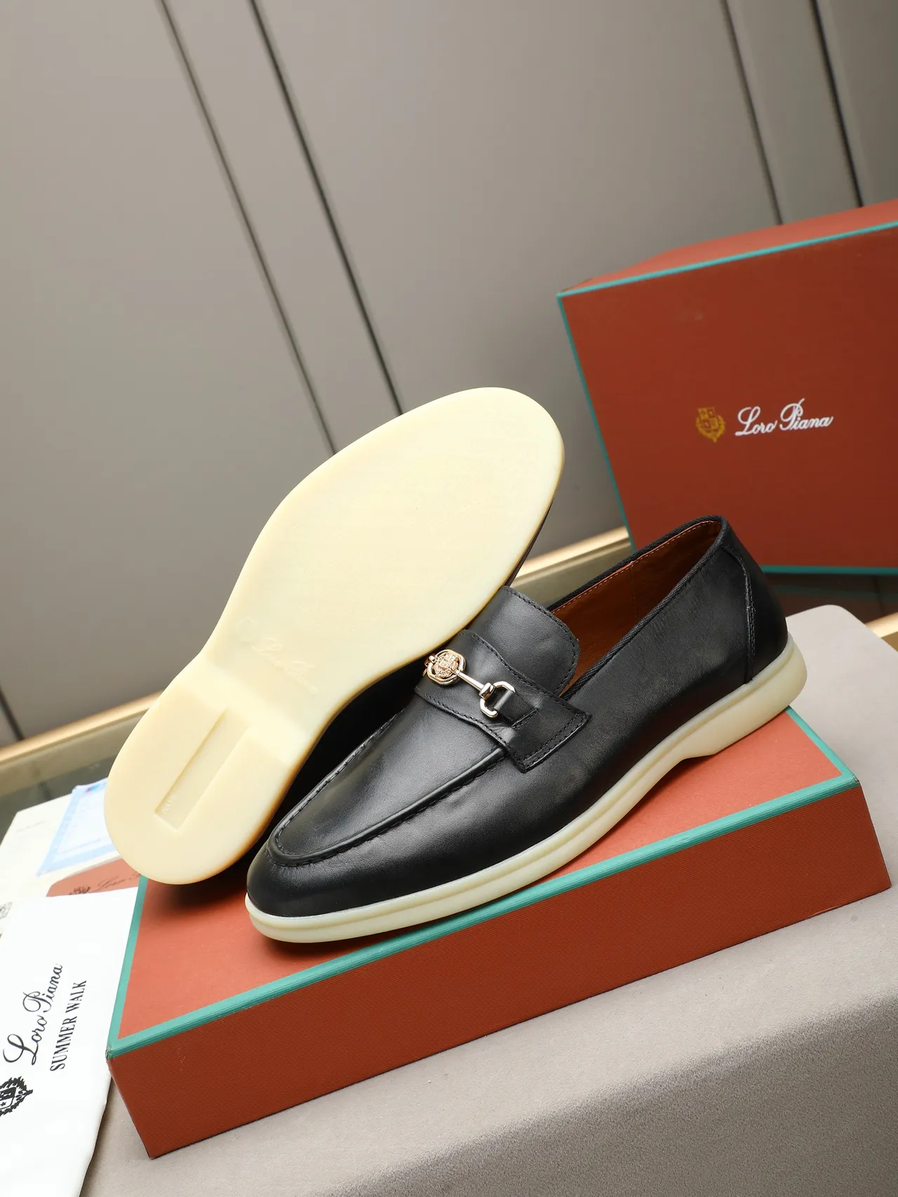 Black Leather Horsebit Buckle Loafer