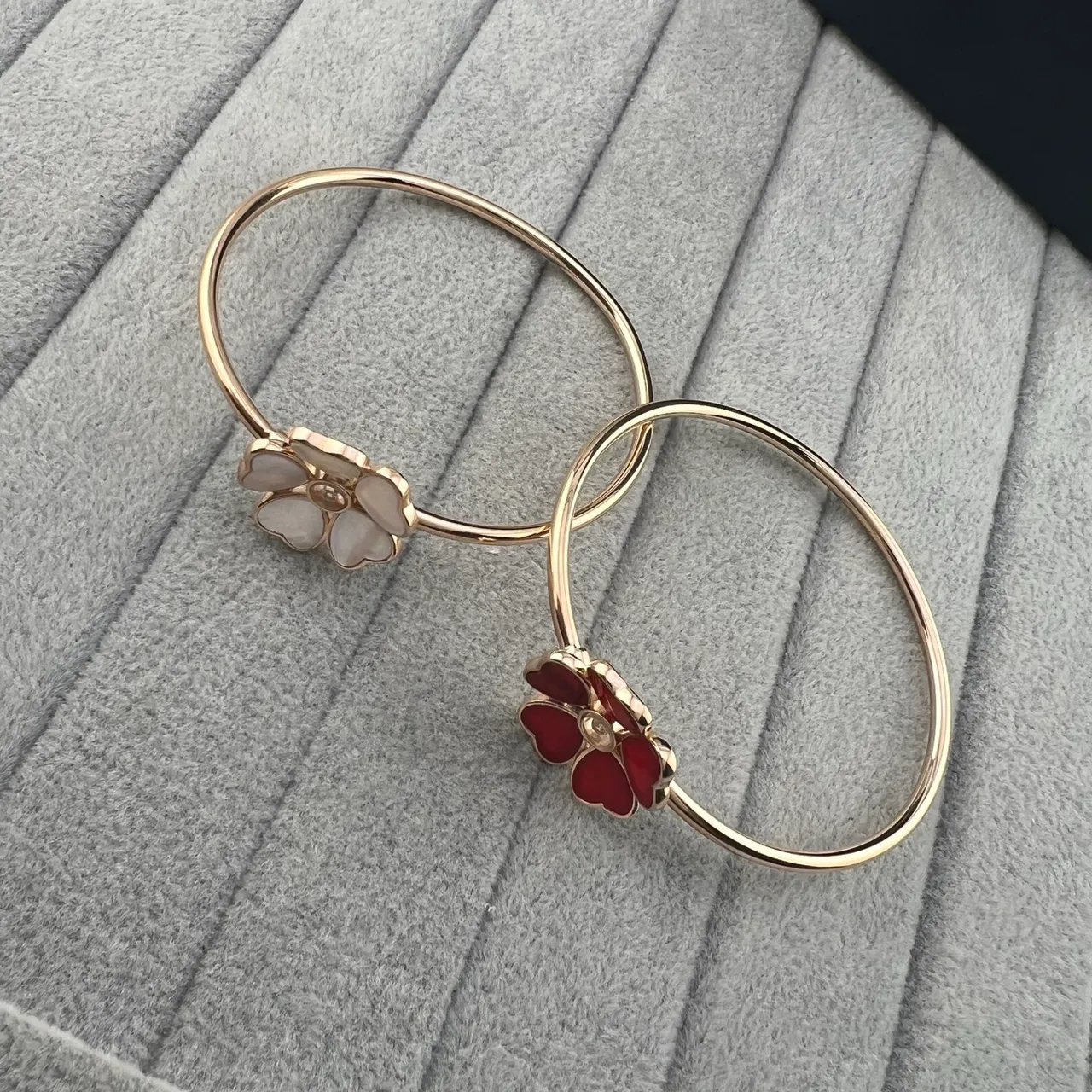 Chopard Happy Hearts Gold Red Floral Motif Heart-Shaped Petals Bracelet