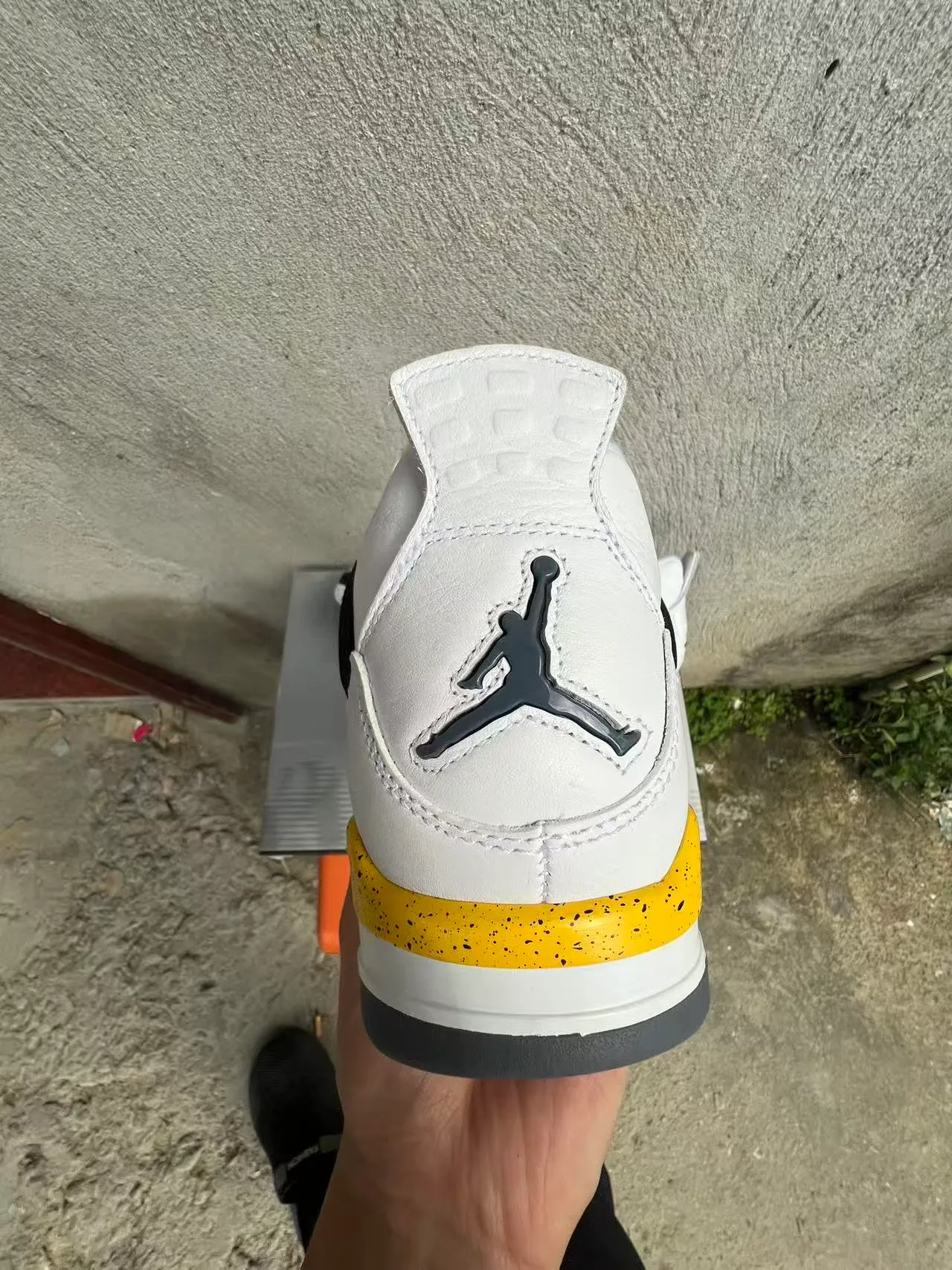 Air Jordan 4 White Black Yellow Speckle Basketball Shoes