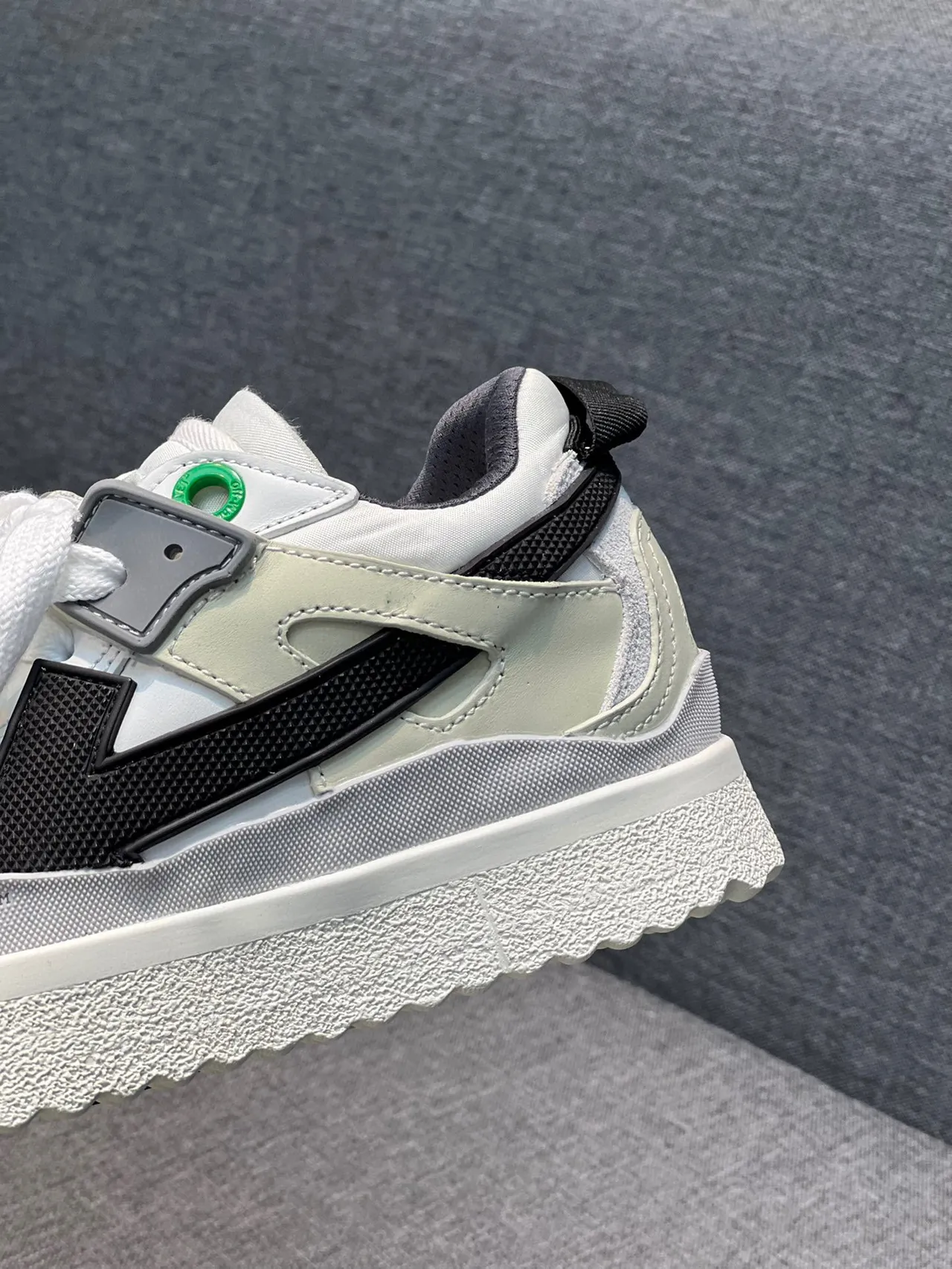 Off-White Black Low-Top Perforated Toe Lifestyle Sneakers