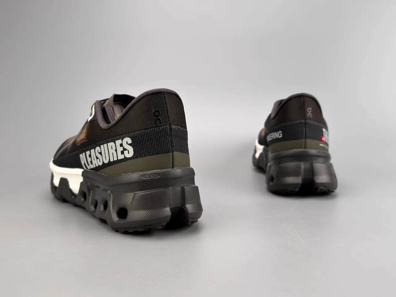 PLEASURES Black and White Lifestyle Sneakers