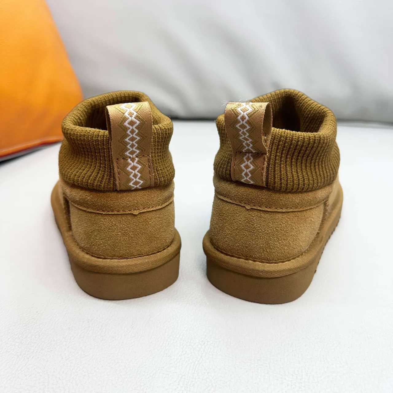 UGG Brown Beige Suede Upper Ribbed Knit Cuff Snow Boots
