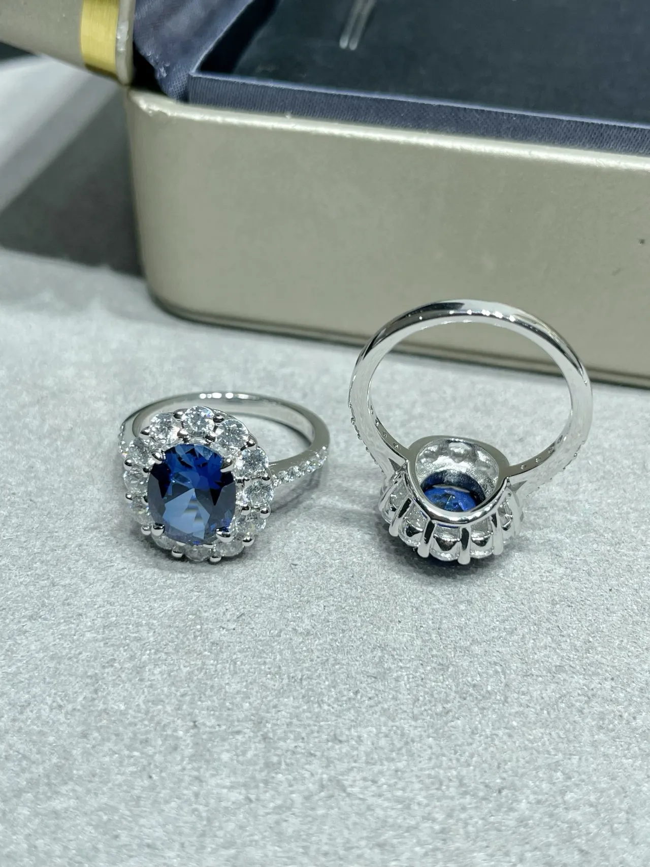Blue Silver Oval-Cut Central Gemstone Halo Setting Ring