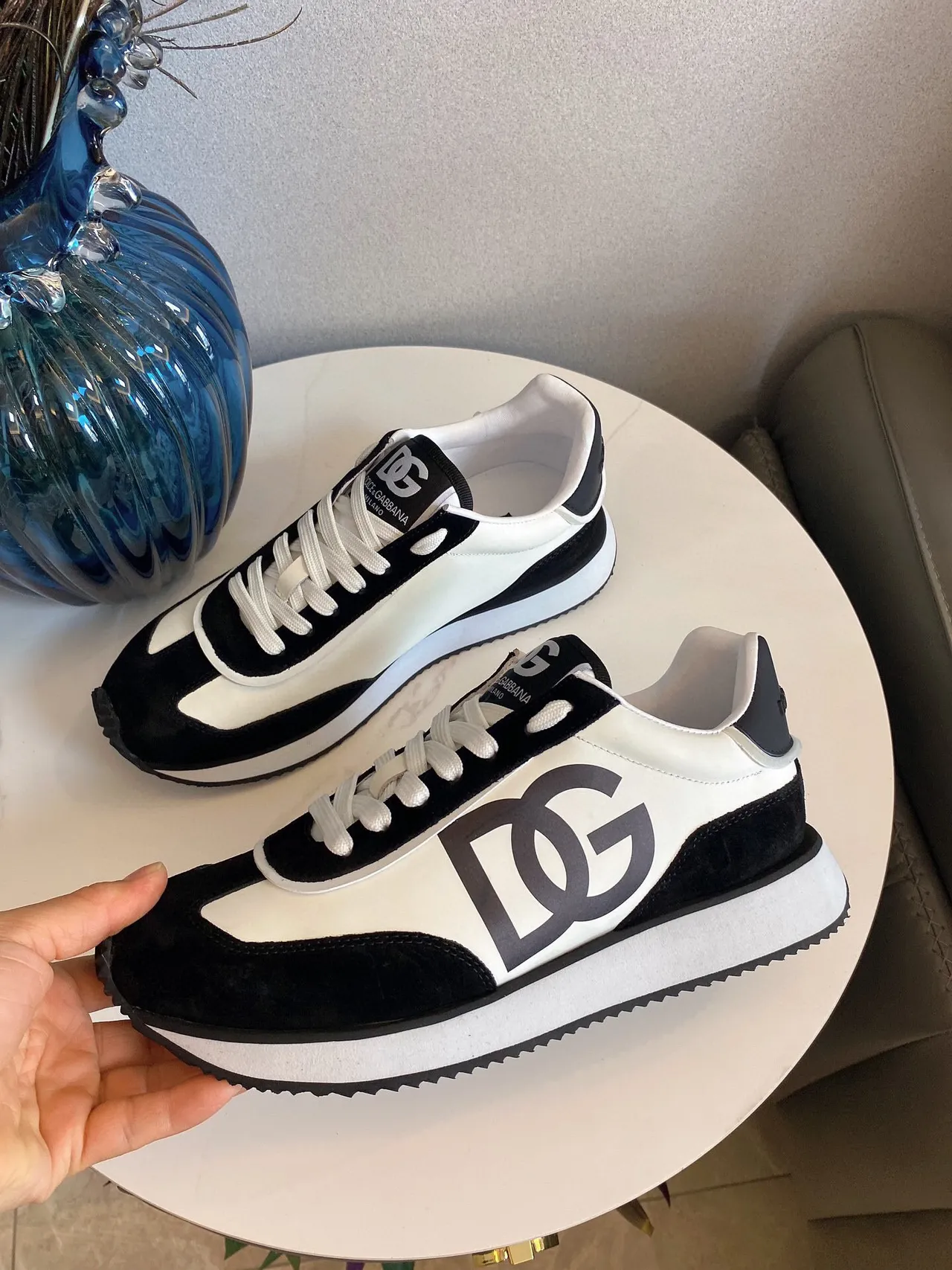 DC Shoes Black Beige Retro Runner Silhouette Suede And Leather Paneling Lifestyle Sneakers