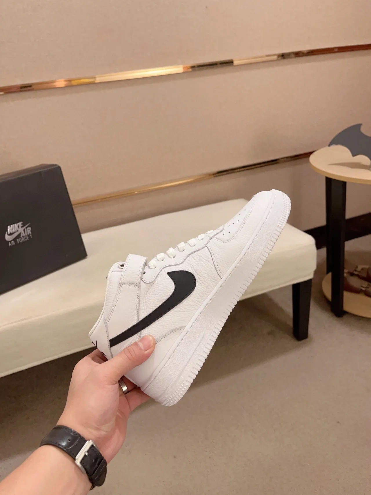 Nike White Black High-Top Leather Upper Lifestyle Sneakers