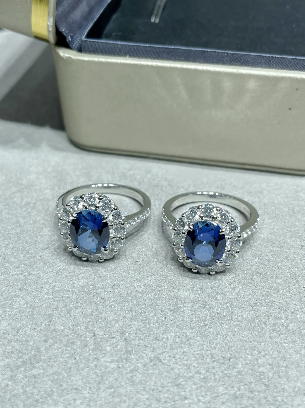 Blue Silver Oval-Cut Central Gemstone Halo Setting Ring