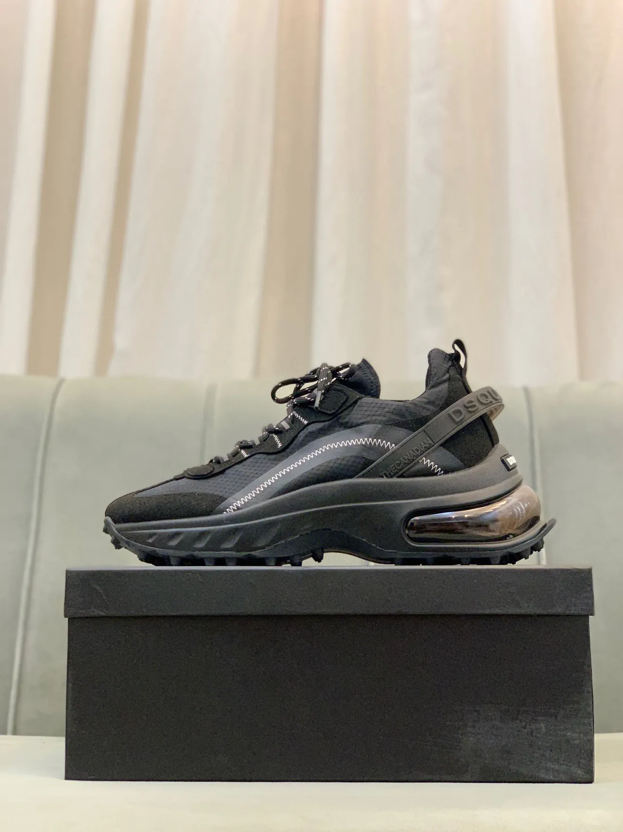 Dsquared2 ICON Black Chunky Sneakers