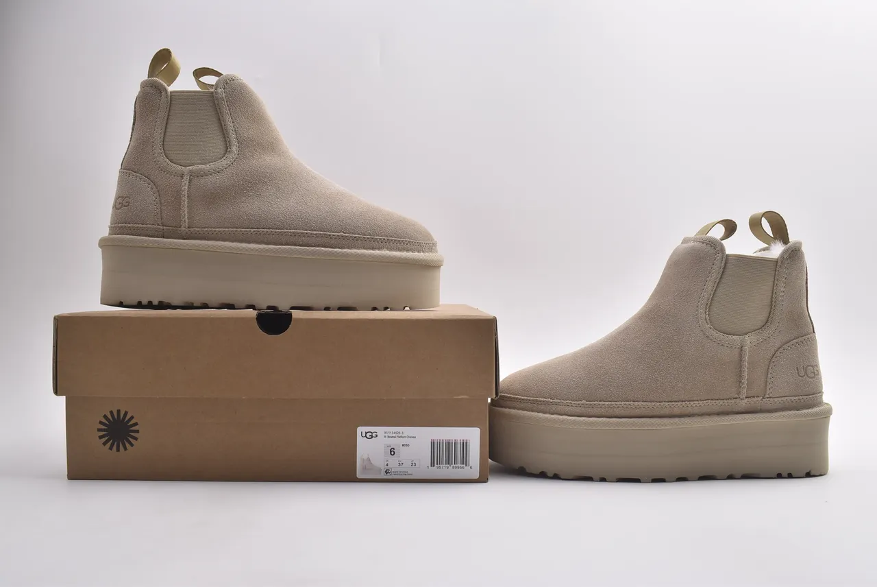 UGG Platform Chelsea Beige Sole Suede Upper Chelsea Boots