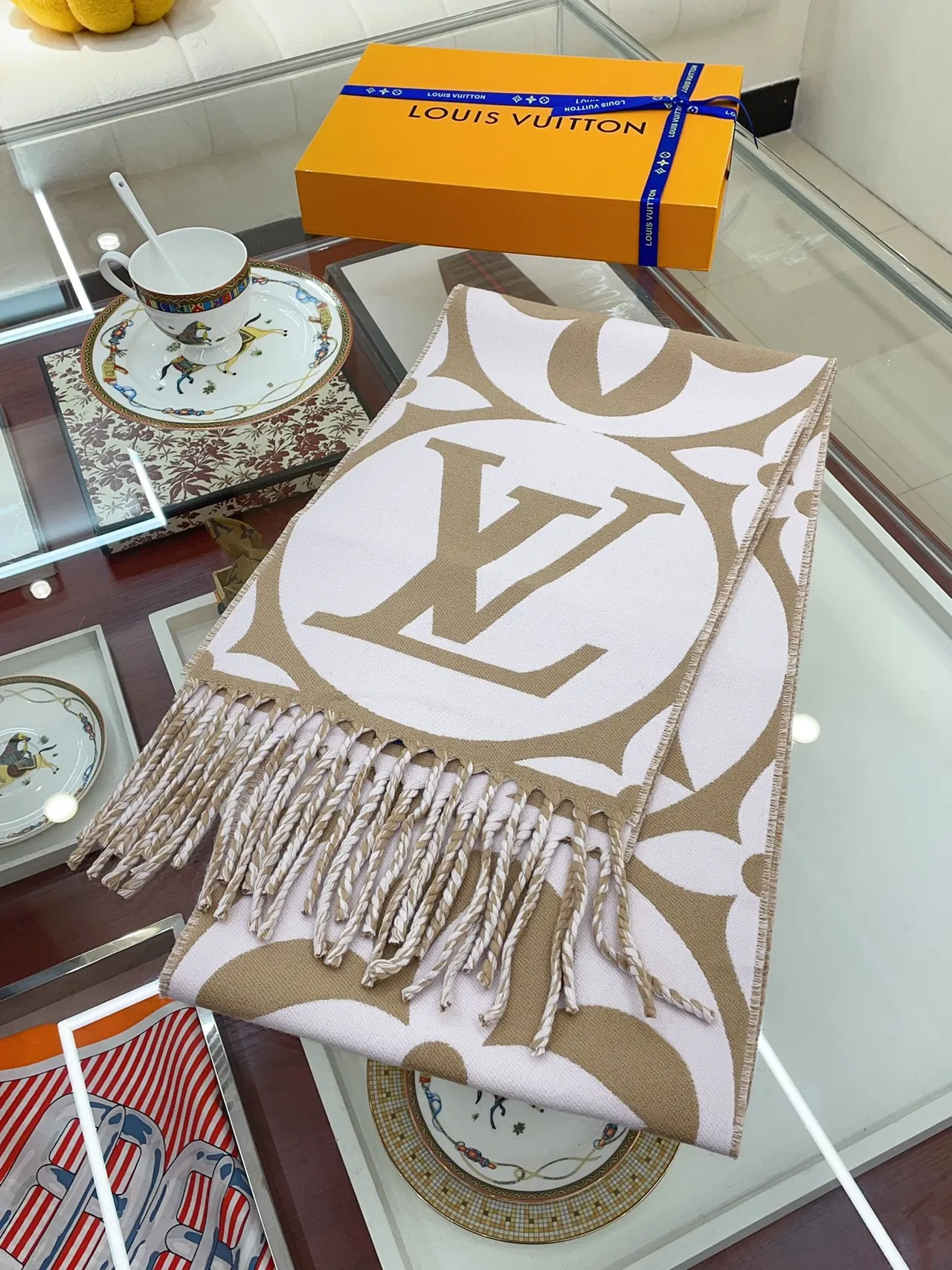Louis Vuitton Monogram Flower Beige and White Shawl