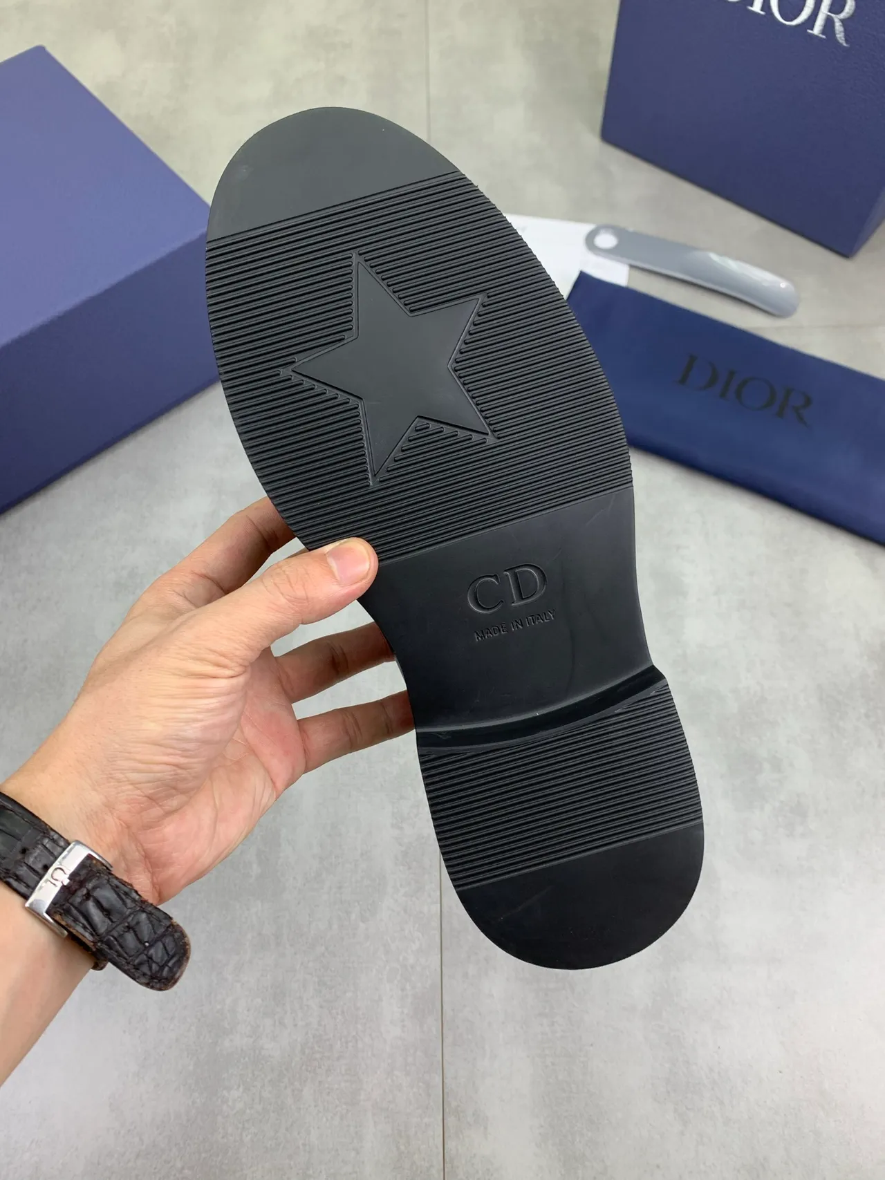 Dior Black Silver Leather D-Shaped Metal Buckle Loafer