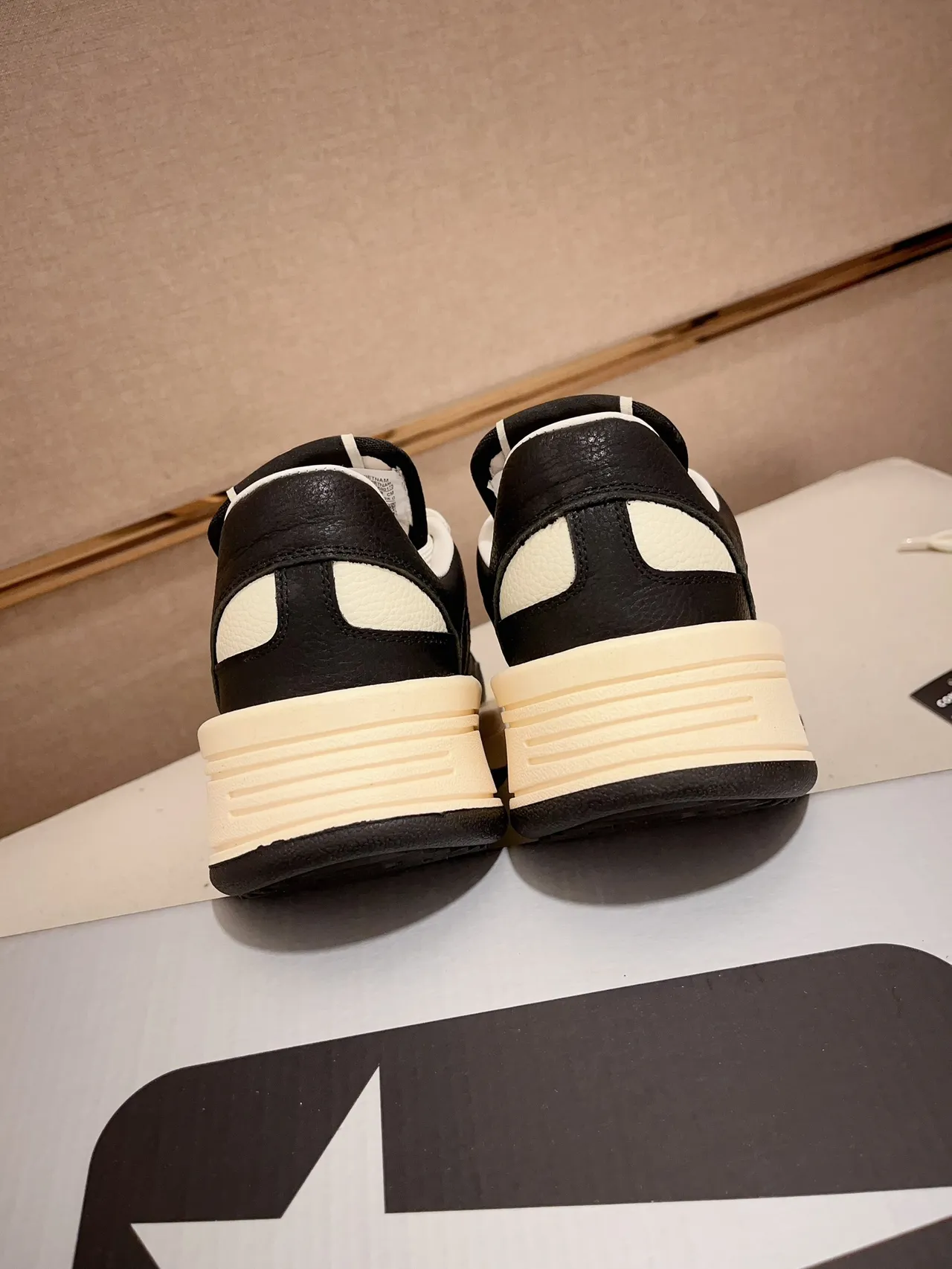Converse Black White Platform Sole Two-Tone Lifestyle Sneakers