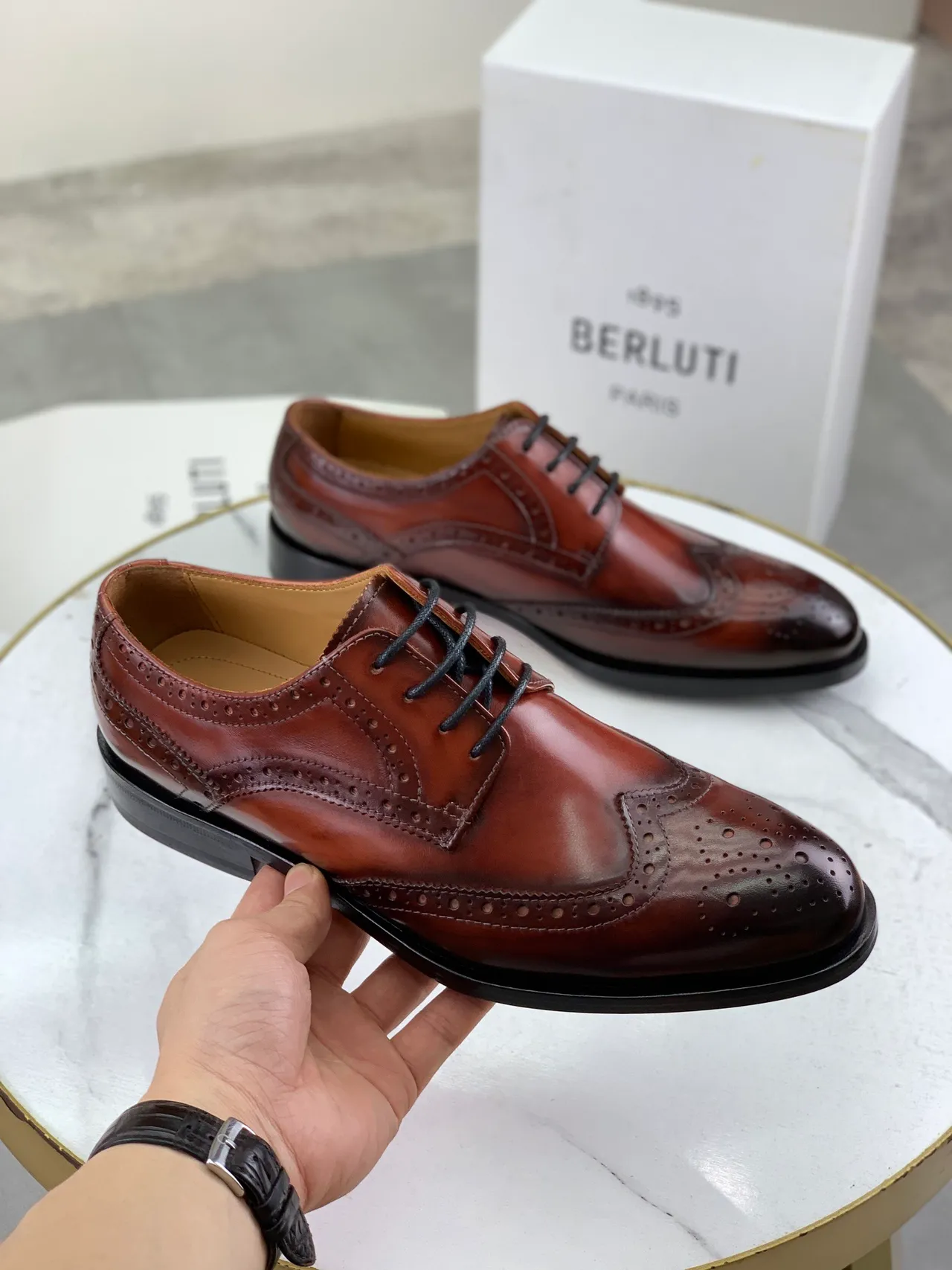 BERLUTI Brown Black Polished Leather Full Wingtip Brogue