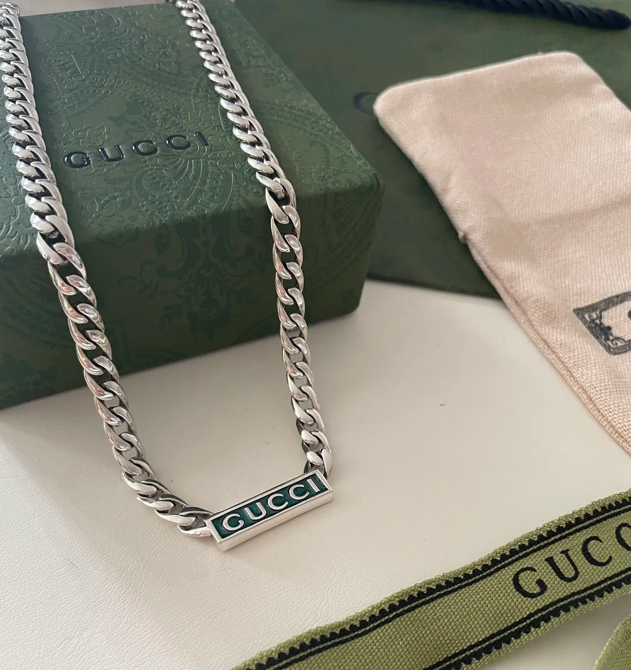 Gucci Logo Plaque Curb Chain Necklace
