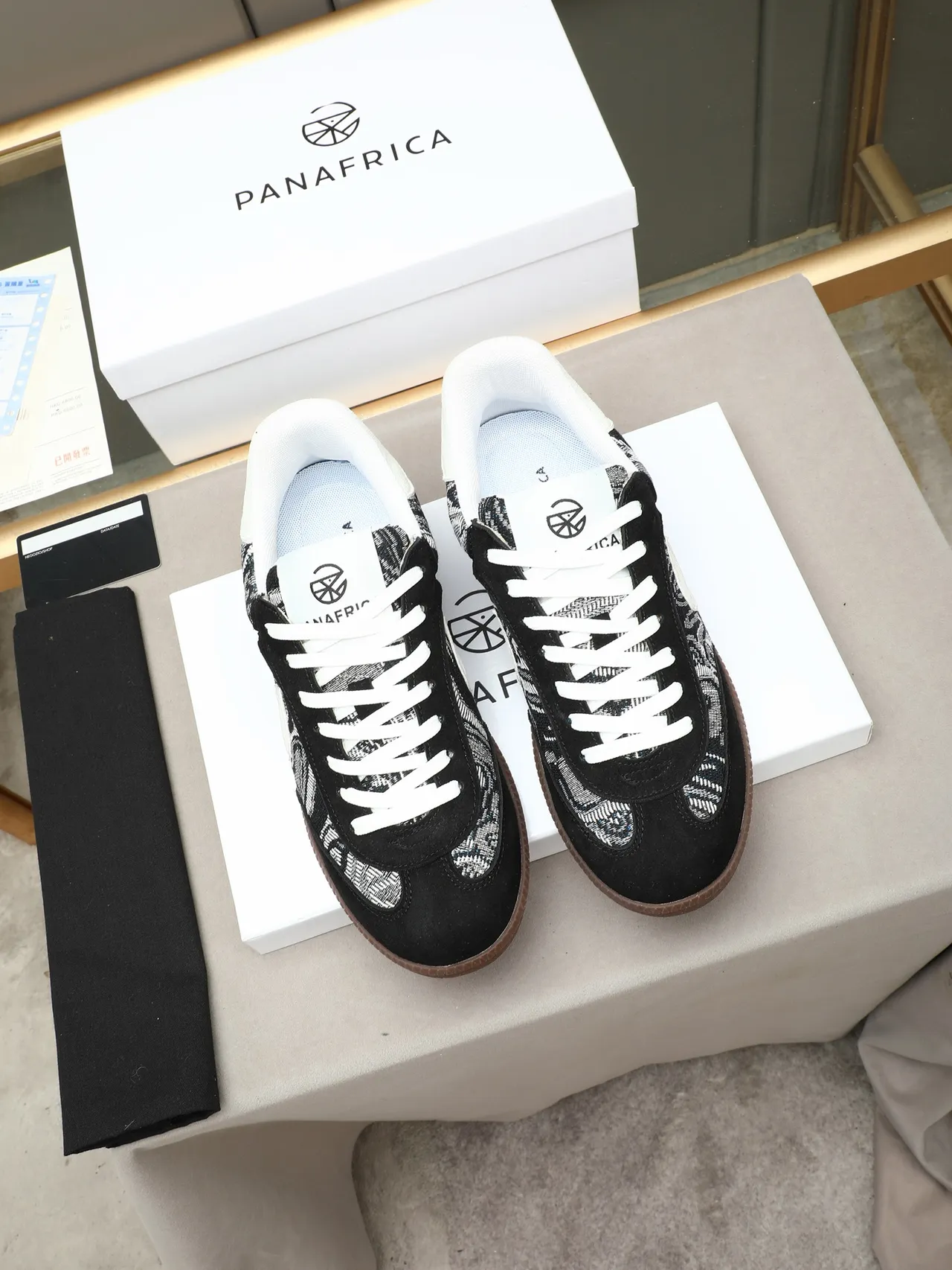 Black Brown Low-Top Suede And Jacquard Textile Upper Sneakers