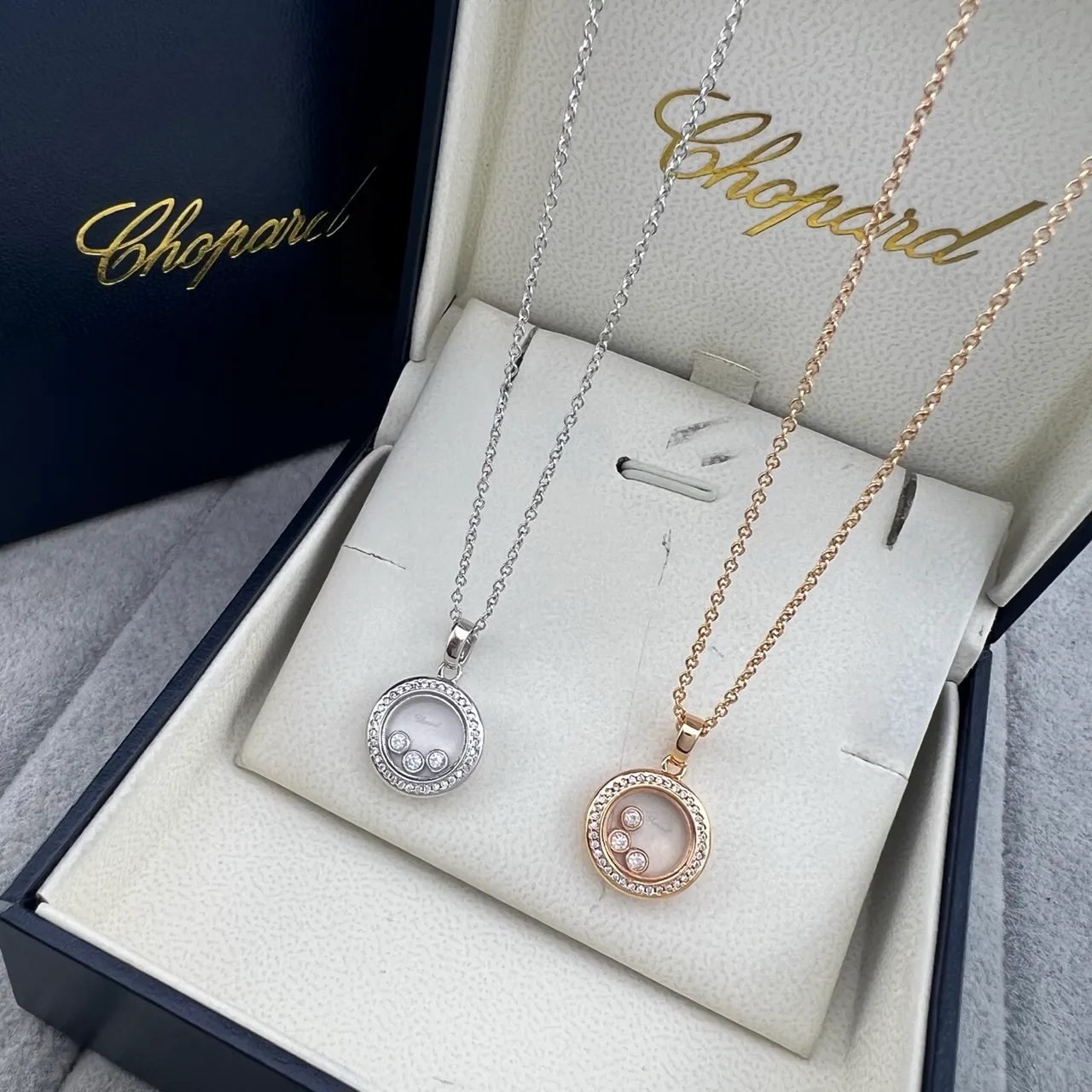 Chopard Happy Diamonds Gold Silver Rotating Disc Pendant Pavé Crystal Bezel Necklace